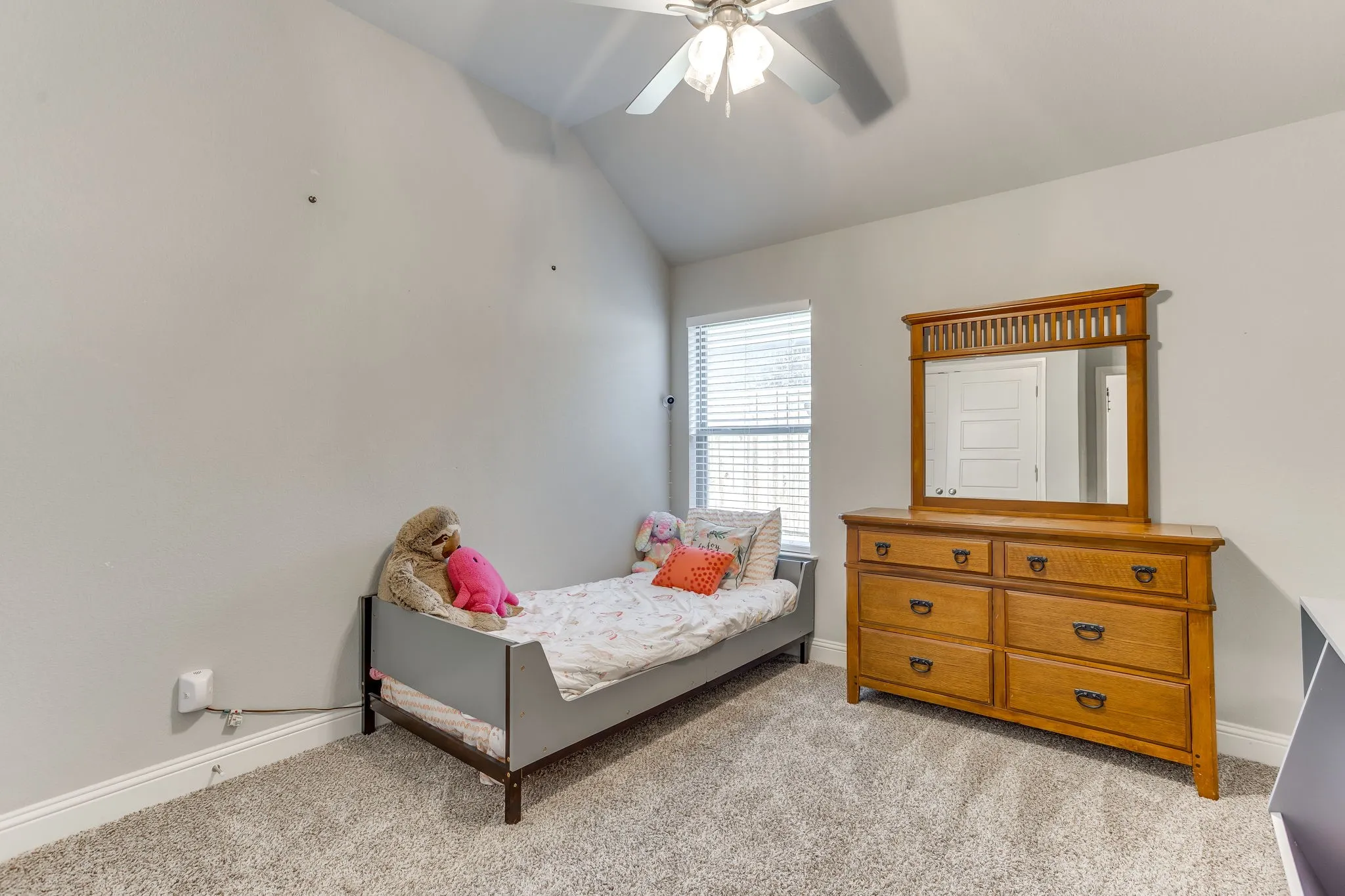 Single Family Residence For Sale in Parker County , 101 Buckeye Drive, Weatherford, Texas 76086, 4 Bedroom, 2 Bathroom, 2 Garage spaces, 1,810 Sqft, built in 2021, mls#21403053, Real Estate Agent in Weatherford, Homes For Sale in Parker county, Homes For Sale in Weatherford, Realtor in Weatherford Texas, Real Estate Brokerage Independent Realty Texas, Luminita Cordes Realtor