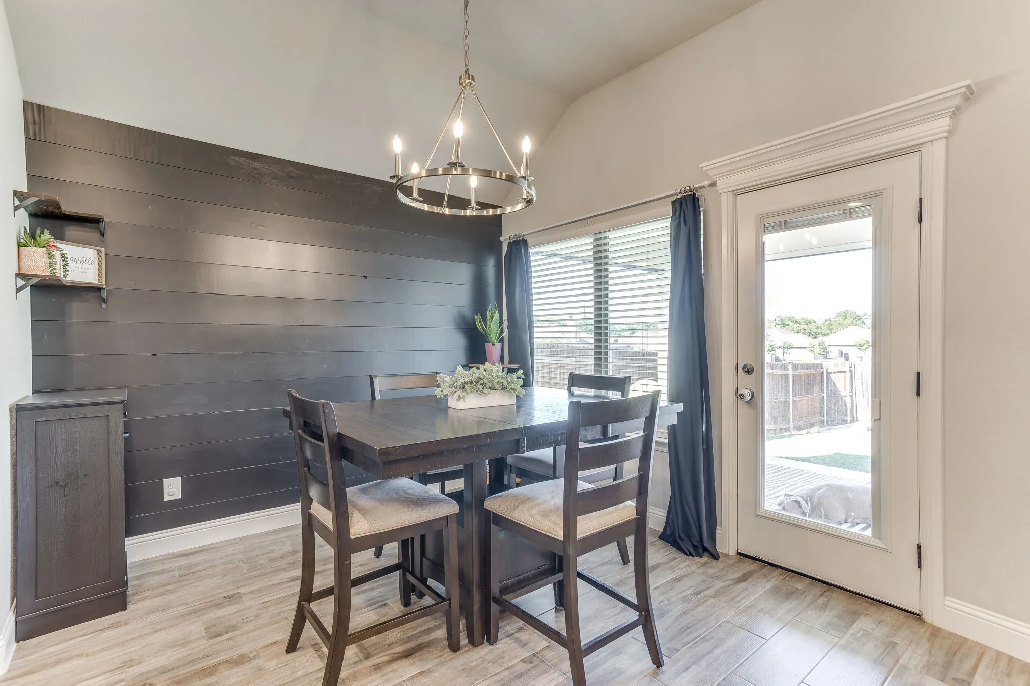 Single Family Residence For Sale in Parker County , 101 Buckeye Drive, Weatherford, Texas 76086, 4 Bedroom, 2 Bathroom, 2 Garage spaces, 1,810 Sqft, built in 2021, mls#21403053, Real Estate Agent in Weatherford, Homes For Sale in Parker county, Homes For Sale in Weatherford, Realtor in Weatherford Texas, Real Estate Brokerage Independent Realty Texas, Luminita Cordes Realtor