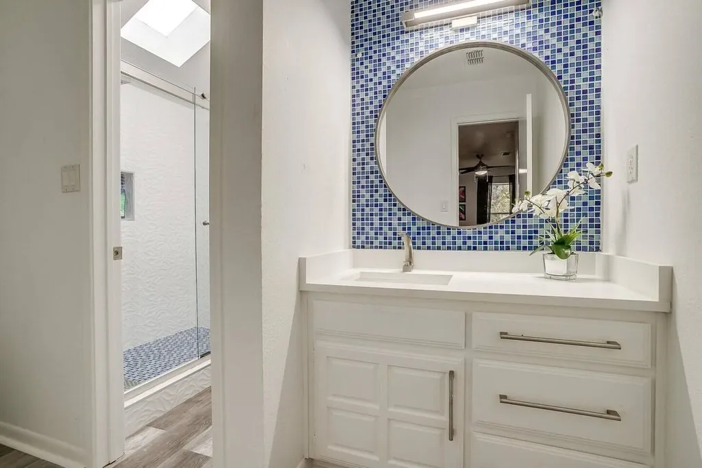 Single Family Residence For Sale in Dallas County , 2306 Cypress Drive, Grand Prairie, Texas 75050, 6 Bedroom, 7 Bathroom, Garage spaces, 4,010 Sqft, built in 1962, mls#21398943, Real Estate Agent in Grand Prairie, Homes For Sale in Dallas county, Homes For Sale in Grand Prairie, Realtor in Grand Prairie Texas, Real Estate Brokerage Independent Realty Texas, Luminita Cordes Realtor