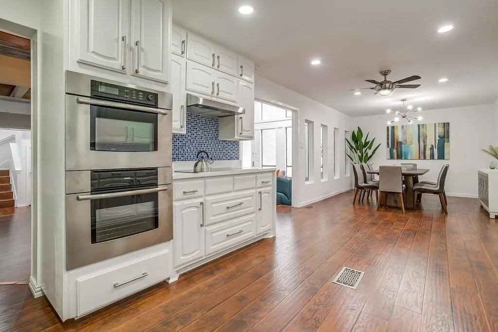Single Family Residence For Sale in Dallas County , 2306 Cypress Drive, Grand Prairie, Texas 75050, 6 Bedroom, 7 Bathroom, Garage spaces, 4,010 Sqft, built in 1962, mls#21398943, Real Estate Agent in Grand Prairie, Homes For Sale in Dallas county, Homes For Sale in Grand Prairie, Realtor in Grand Prairie Texas, Real Estate Brokerage Independent Realty Texas, Luminita Cordes Realtor