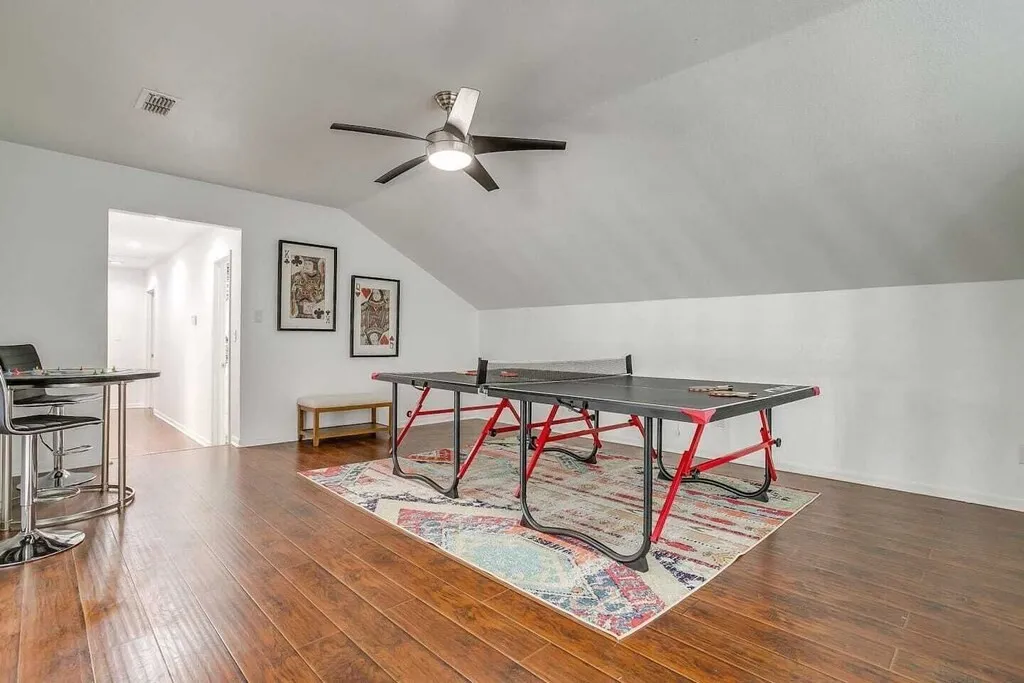 Single Family Residence For Sale in Dallas County , 2306 Cypress Drive, Grand Prairie, Texas 75050, 6 Bedroom, 7 Bathroom, Garage spaces, 4,010 Sqft, built in 1962, mls#21398943, Real Estate Agent in Grand Prairie, Homes For Sale in Dallas county, Homes For Sale in Grand Prairie, Realtor in Grand Prairie Texas, Real Estate Brokerage Independent Realty Texas, Luminita Cordes Realtor