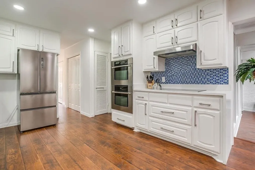 Single Family Residence For Sale in Dallas County , 2306 Cypress Drive, Grand Prairie, Texas 75050, 6 Bedroom, 7 Bathroom, Garage spaces, 4,010 Sqft, built in 1962, mls#21398943, Real Estate Agent in Grand Prairie, Homes For Sale in Dallas county, Homes For Sale in Grand Prairie, Realtor in Grand Prairie Texas, Real Estate Brokerage Independent Realty Texas, Luminita Cordes Realtor