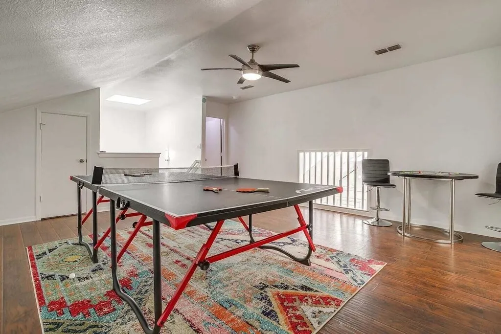 Single Family Residence For Sale in Dallas County , 2306 Cypress Drive, Grand Prairie, Texas 75050, 6 Bedroom, 7 Bathroom, Garage spaces, 4,010 Sqft, built in 1962, mls#21398943, Real Estate Agent in Grand Prairie, Homes For Sale in Dallas county, Homes For Sale in Grand Prairie, Realtor in Grand Prairie Texas, Real Estate Brokerage Independent Realty Texas, Luminita Cordes Realtor