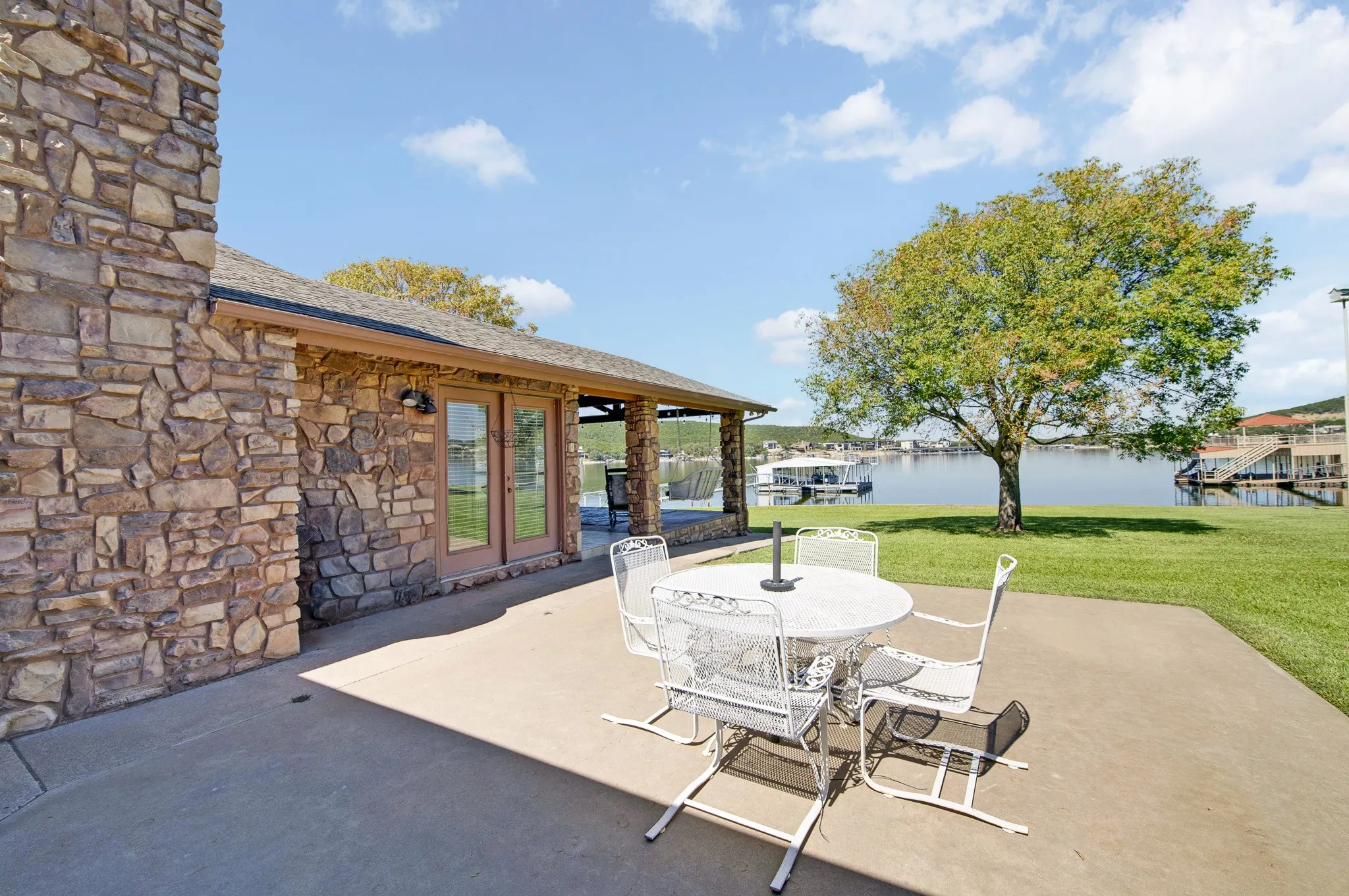 Single Family Residence For Sale in Palo Pinto County , 1004 Standing Cypress, Possum Kingdom Lake, Texas 76449, 4 Bedroom, 4 Bathroom, Garage spaces, 2,335 Sqft, built in 1978, mls#21408253, Real Estate Agent in Possum Kingdom Lake, Homes For Sale in Palo Pinto county, Homes For Sale in Possum Kingdom Lake, Realtor in Possum Kingdom Lake Texas, Real Estate Brokerage Independent Realty Texas, Luminita Cordes Realtor