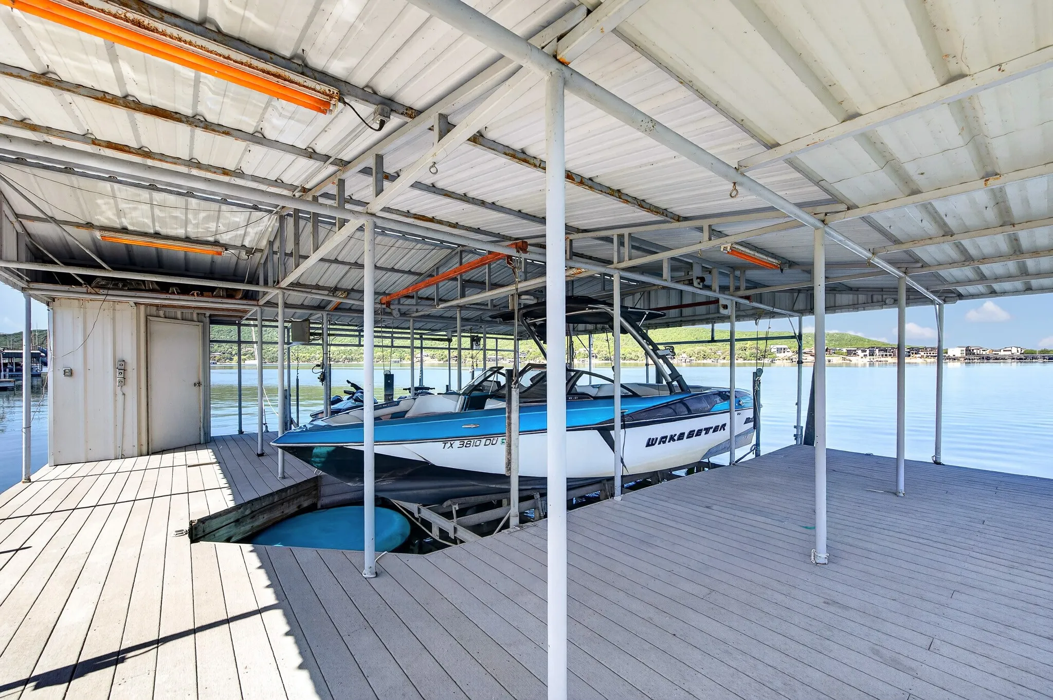 Single Family Residence For Sale in Palo Pinto County , 1004 Standing Cypress, Possum Kingdom Lake, Texas 76449, 4 Bedroom, 4 Bathroom, Garage spaces, 2,335 Sqft, built in 1978, mls#21408253, Real Estate Agent in Possum Kingdom Lake, Homes For Sale in Palo Pinto county, Homes For Sale in Possum Kingdom Lake, Realtor in Possum Kingdom Lake Texas, Real Estate Brokerage Independent Realty Texas, Luminita Cordes Realtor