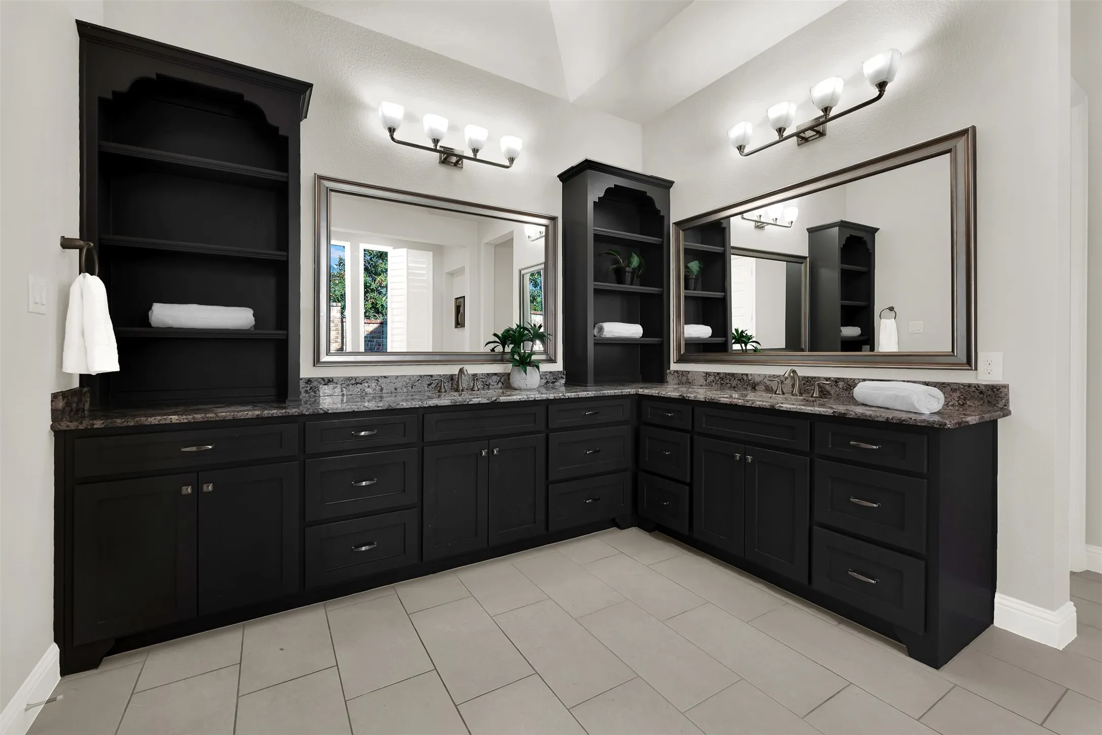 Single Family Residence For Sale in Denton County , 6174 Forefront Avenue, Frisco, Texas 75036, 5 Bedroom, 6 Bathroom, 3 Garage spaces, 4,626 Sqft, built in 2016, mls#21406056, Real Estate Agent in Frisco, Homes For Sale in Denton county, Homes For Sale in Frisco, Realtor in Frisco Texas, Real Estate Brokerage Independent Realty Texas, Luminita Cordes Realtor