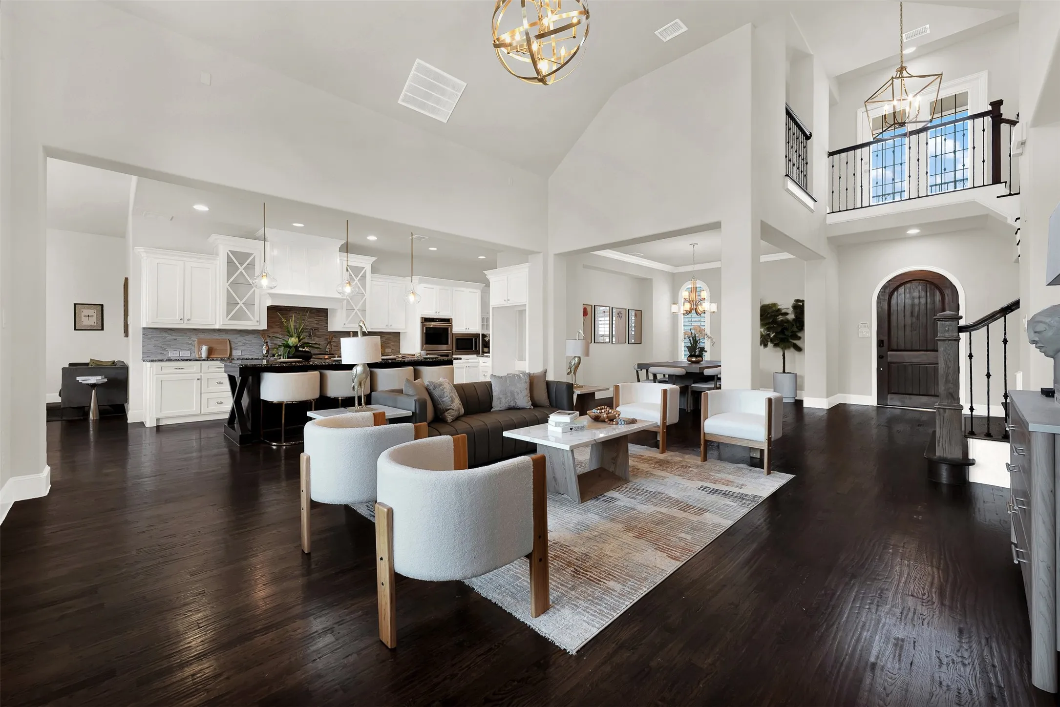 Single Family Residence For Sale in Denton County , 6174 Forefront Avenue, Frisco, Texas 75036, 5 Bedroom, 6 Bathroom, 3 Garage spaces, 4,626 Sqft, built in 2016, mls#21406056, Real Estate Agent in Frisco, Homes For Sale in Denton county, Homes For Sale in Frisco, Realtor in Frisco Texas, Real Estate Brokerage Independent Realty Texas, Luminita Cordes Realtor