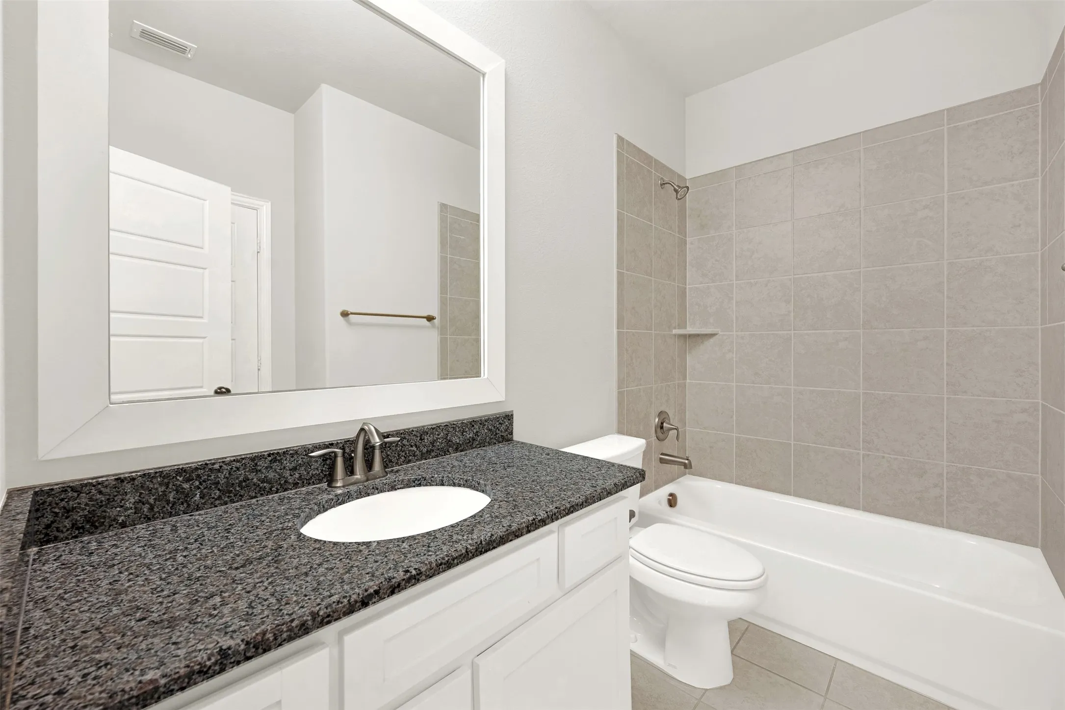 Single Family Residence For Sale in Denton County , 6174 Forefront Avenue, Frisco, Texas 75036, 5 Bedroom, 6 Bathroom, 3 Garage spaces, 4,626 Sqft, built in 2016, mls#21406056, Real Estate Agent in Frisco, Homes For Sale in Denton county, Homes For Sale in Frisco, Realtor in Frisco Texas, Real Estate Brokerage Independent Realty Texas, Luminita Cordes Realtor