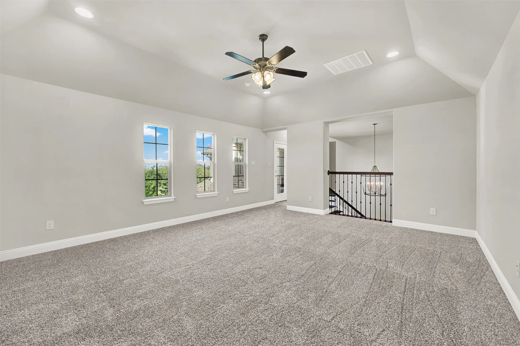 Single Family Residence For Sale in Denton County , 6174 Forefront Avenue, Frisco, Texas 75036, 5 Bedroom, 6 Bathroom, 3 Garage spaces, 4,626 Sqft, built in 2016, mls#21406056, Real Estate Agent in Frisco, Homes For Sale in Denton county, Homes For Sale in Frisco, Realtor in Frisco Texas, Real Estate Brokerage Independent Realty Texas, Luminita Cordes Realtor