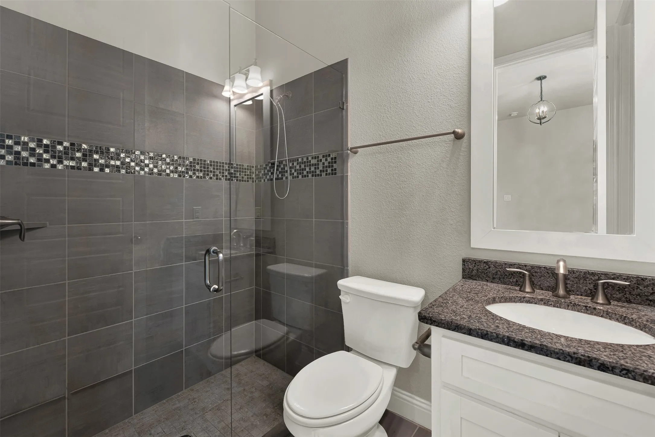 Single Family Residence For Sale in Denton County , 6174 Forefront Avenue, Frisco, Texas 75036, 5 Bedroom, 6 Bathroom, 3 Garage spaces, 4,626 Sqft, built in 2016, mls#21406056, Real Estate Agent in Frisco, Homes For Sale in Denton county, Homes For Sale in Frisco, Realtor in Frisco Texas, Real Estate Brokerage Independent Realty Texas, Luminita Cordes Realtor