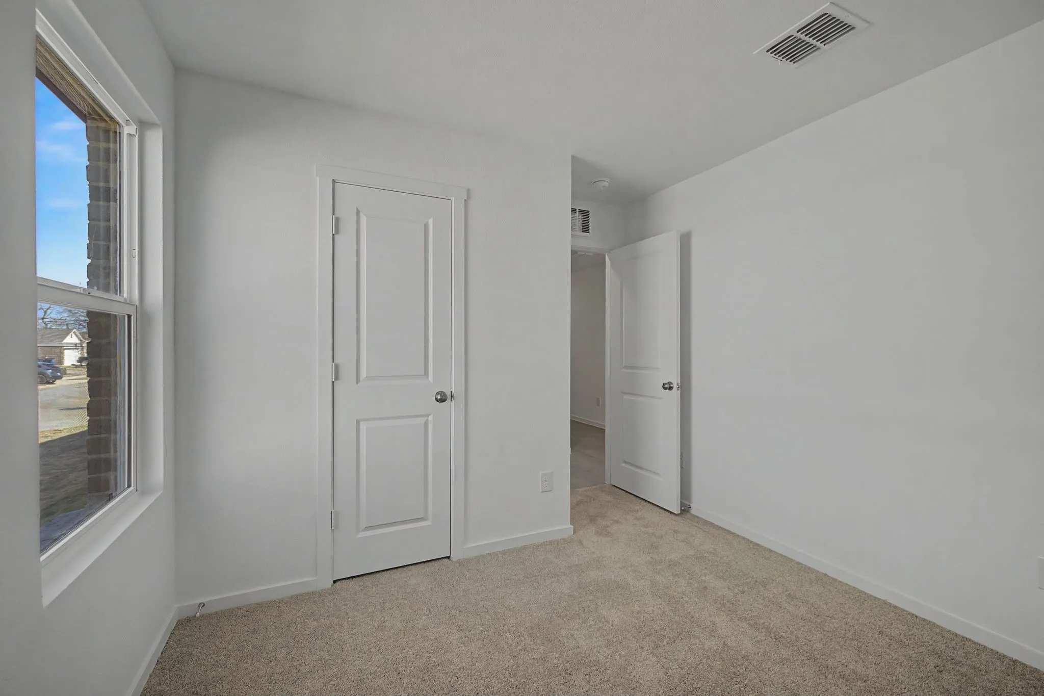 Single Family Residence For Rent in Johnson County , 916 Prestonwood Lane, Keene, Texas 76031, 4 Bedroom, 2 Bathroom, 2 Garage spaces, 1,720 Sqft, built in 2026, mls#21405812, Real Estate Agent in Keene, Homes For Rent in Johnson county, Homes For Rent in Keene, Realtor in Keene Texas, Real Estate Brokerage Independent Realty Texas, Luminita Cordes Realtor