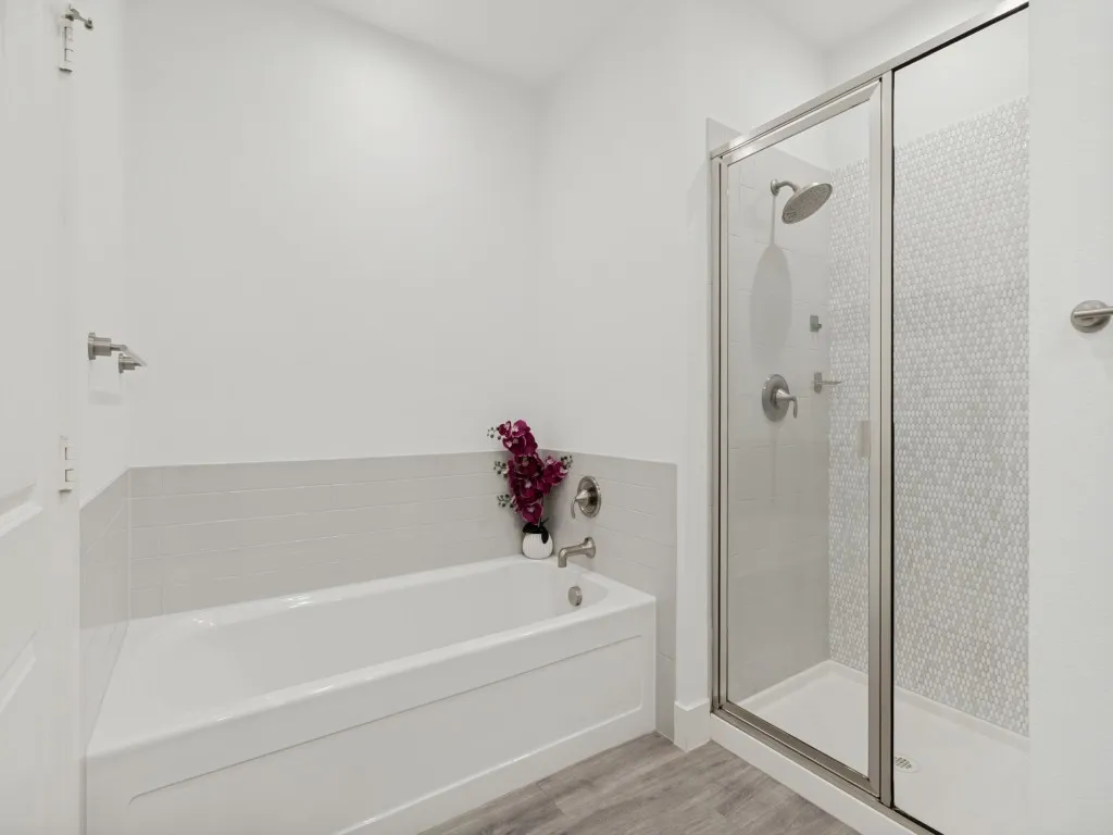 Condominium For Sale in Dallas County , 5743 Prospect Avenue 102, Dallas, Texas 75206, 3 Bedroom, 4 Bathroom, 2 Garage spaces, 1,812 Sqft, built in 2007, mls#21408309, Real Estate Agent in Dallas, Homes For Sale in Dallas county, Homes For Sale in Dallas, Realtor in Dallas Texas, Real Estate Brokerage Independent Realty Texas, Luminita Cordes Realtor