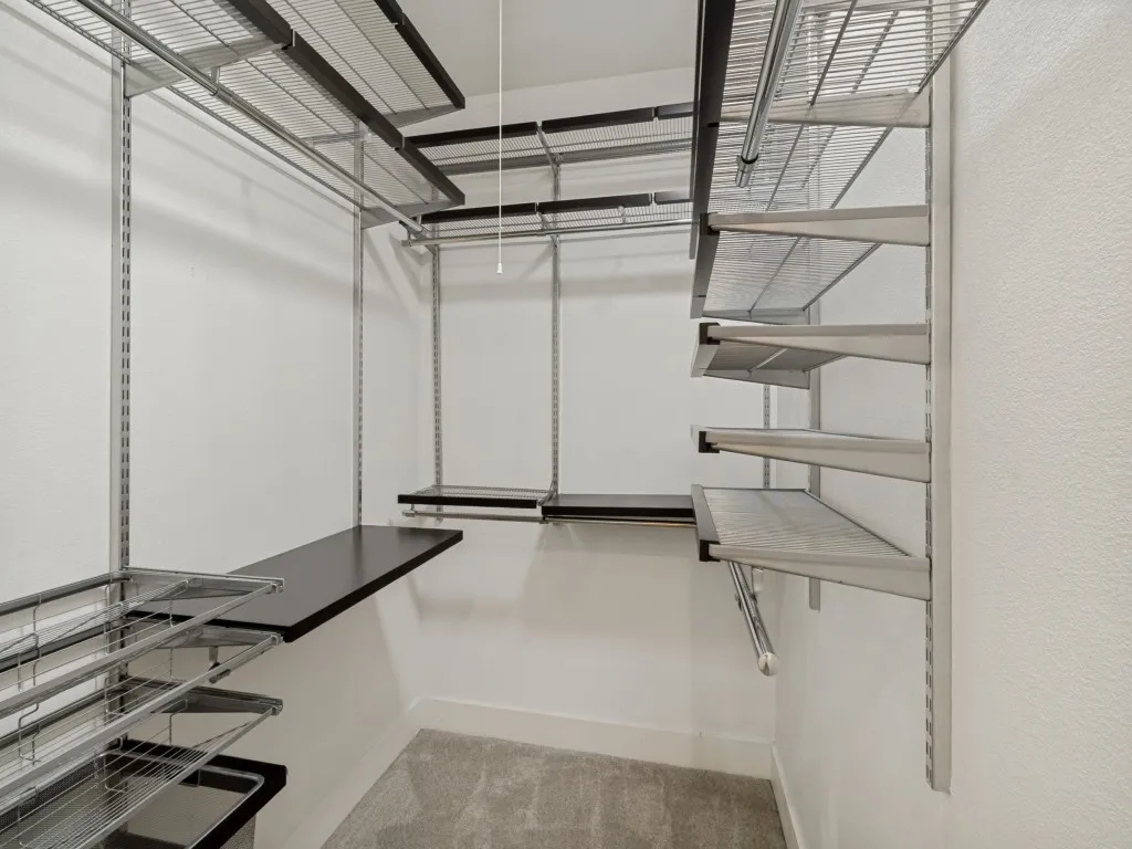 All bedrooms have large walk-in closets