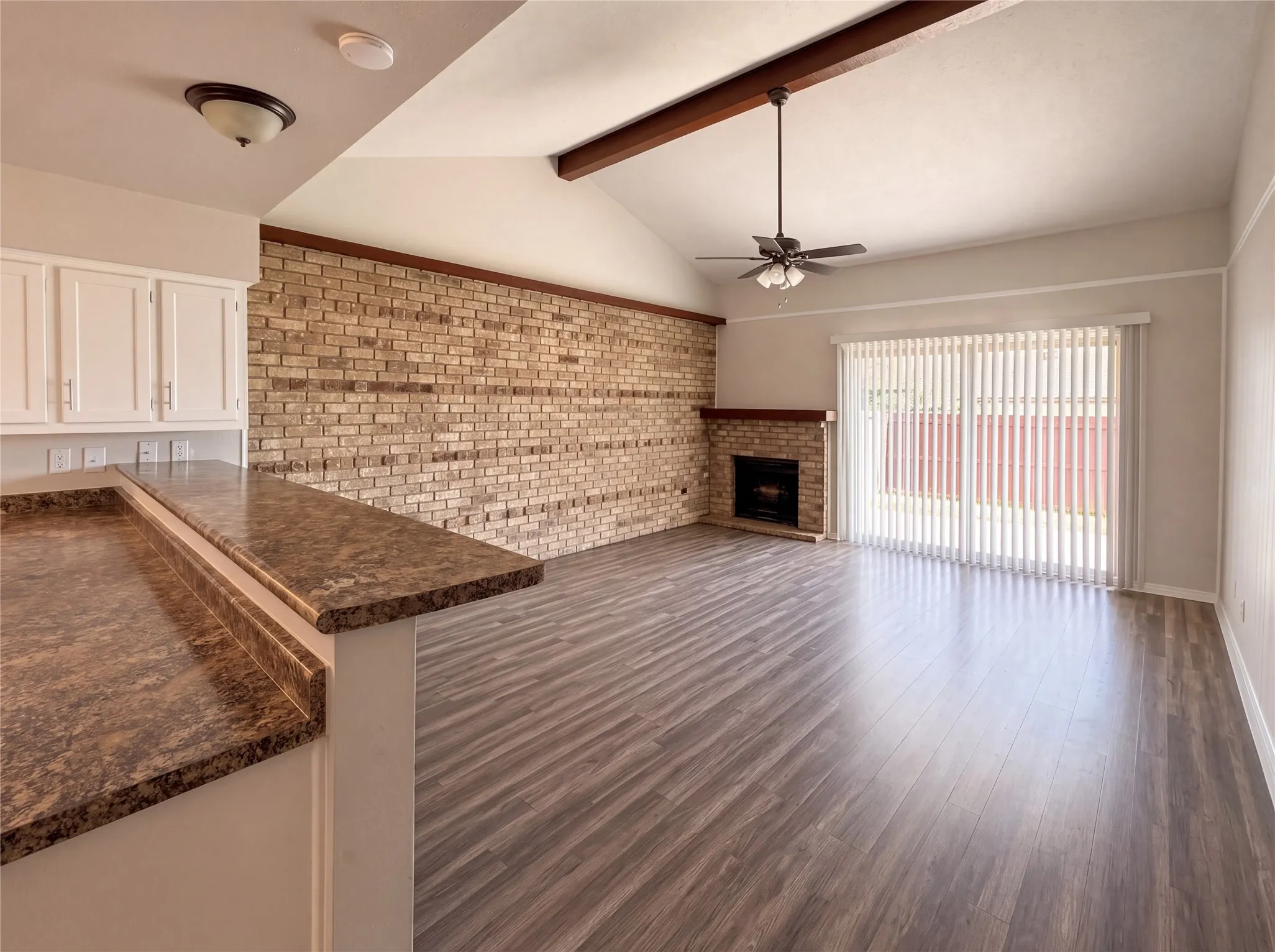 Duplex For Rent in Collin County , 1800 Camelot Cove, Plano, Texas 75074, 3 Bedroom, 2 Bathroom, Garage spaces, 1,522 Sqft, built in 1975, mls#21404829, Real Estate Agent in Plano, Homes For Rent in Collin county, Homes For Rent in Plano, Realtor in Plano Texas, Real Estate Brokerage Independent Realty Texas, Luminita Cordes Realtor