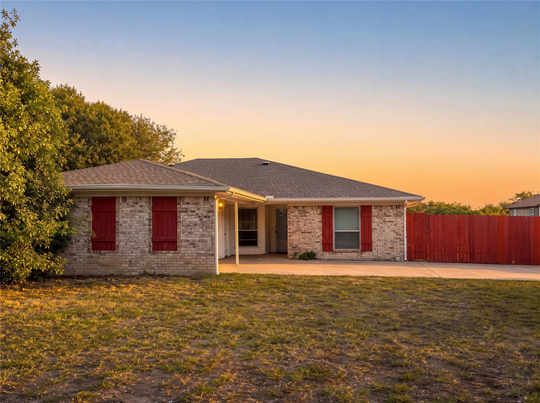 Duplex For Rent in Collin County , 1800 Camelot Cove, Plano, Texas 75074, 3 Bedroom, 2 Bathroom, Garage spaces, 1,522 Sqft, built in 1975, mls#21404829, Real Estate Agent in Plano, Homes For Rent in Collin county, Homes For Rent in Plano, Realtor in Plano Texas, Real Estate Brokerage Independent Realty Texas, Luminita Cordes Realtor