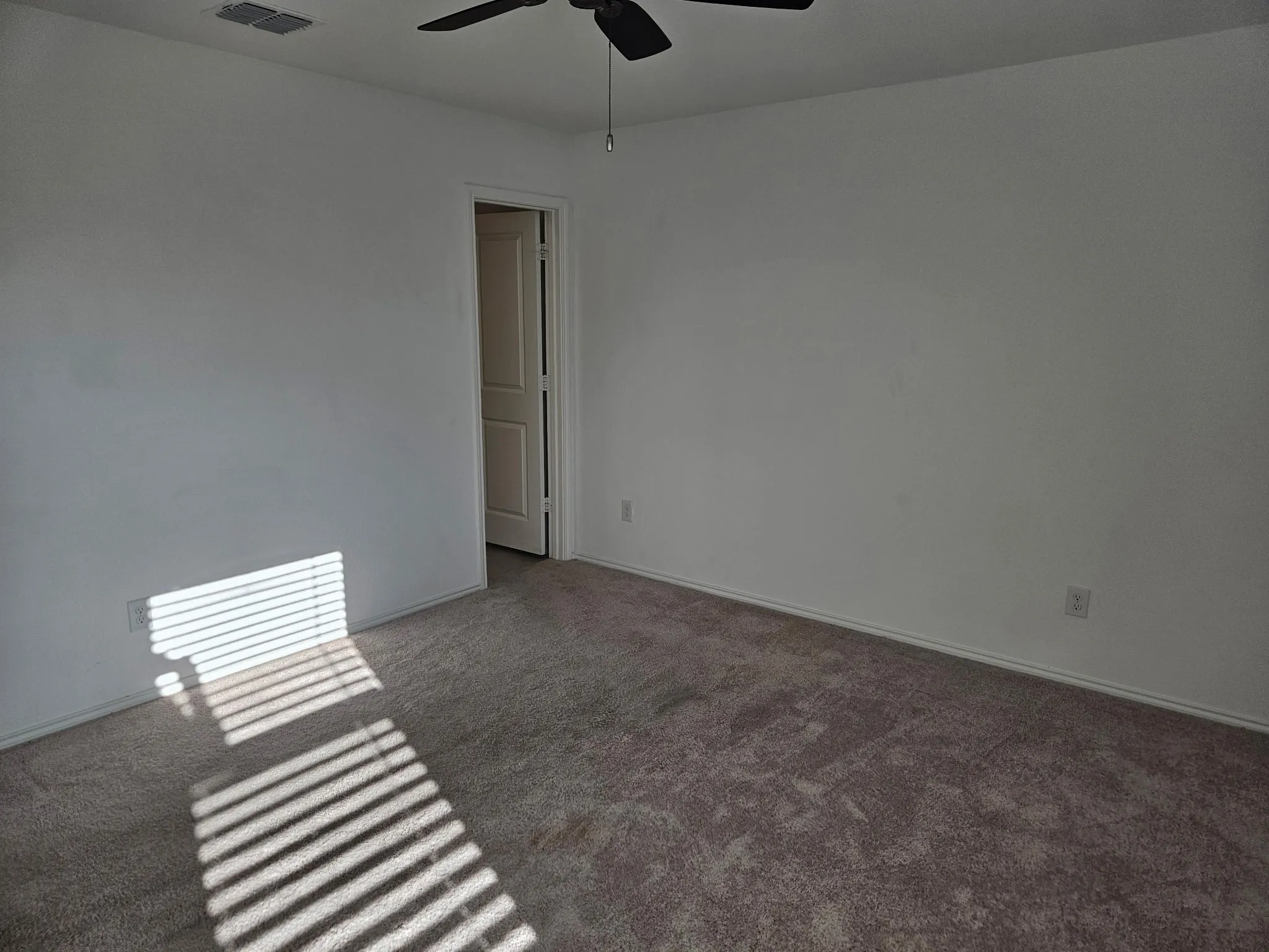 Single Family Residence For Sale in Collin County , 1243 Cherry Bark Drive, Princeton, Texas 75407, 3 Bedroom, 2 Bathroom, 2 Garage spaces, 1,407 Sqft, built in 2023, mls#21407847, Real Estate Agent in Princeton, Homes For Sale in Collin county, Homes For Sale in Princeton, Realtor in Princeton Texas, Real Estate Brokerage Independent Realty Texas, Luminita Cordes Realtor