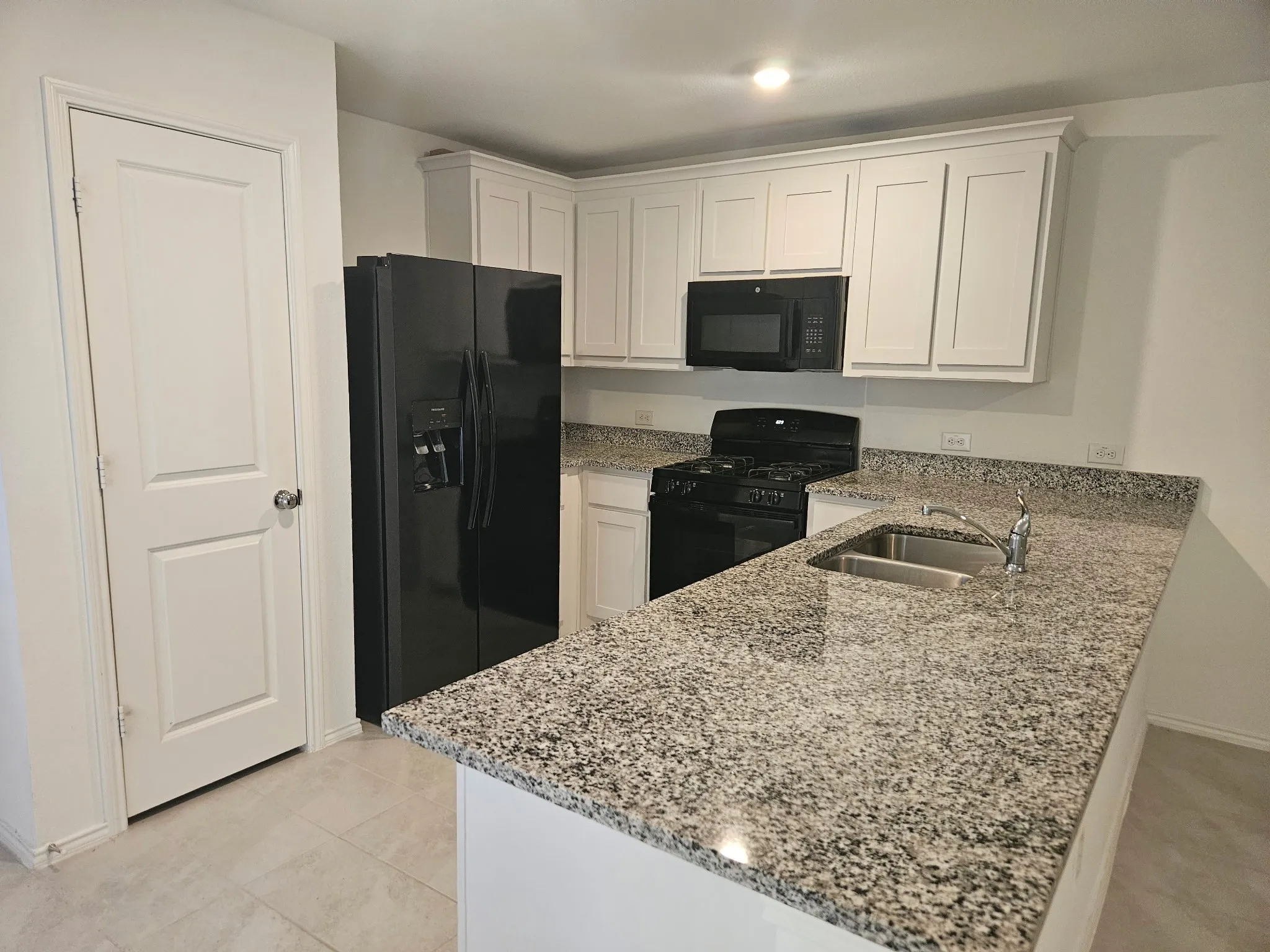 Single Family Residence For Sale in Collin County , 1243 Cherry Bark Drive, Princeton, Texas 75407, 3 Bedroom, 2 Bathroom, 2 Garage spaces, 1,407 Sqft, built in 2023, mls#21407847, Real Estate Agent in Princeton, Homes For Sale in Collin county, Homes For Sale in Princeton, Realtor in Princeton Texas, Real Estate Brokerage Independent Realty Texas, Luminita Cordes Realtor