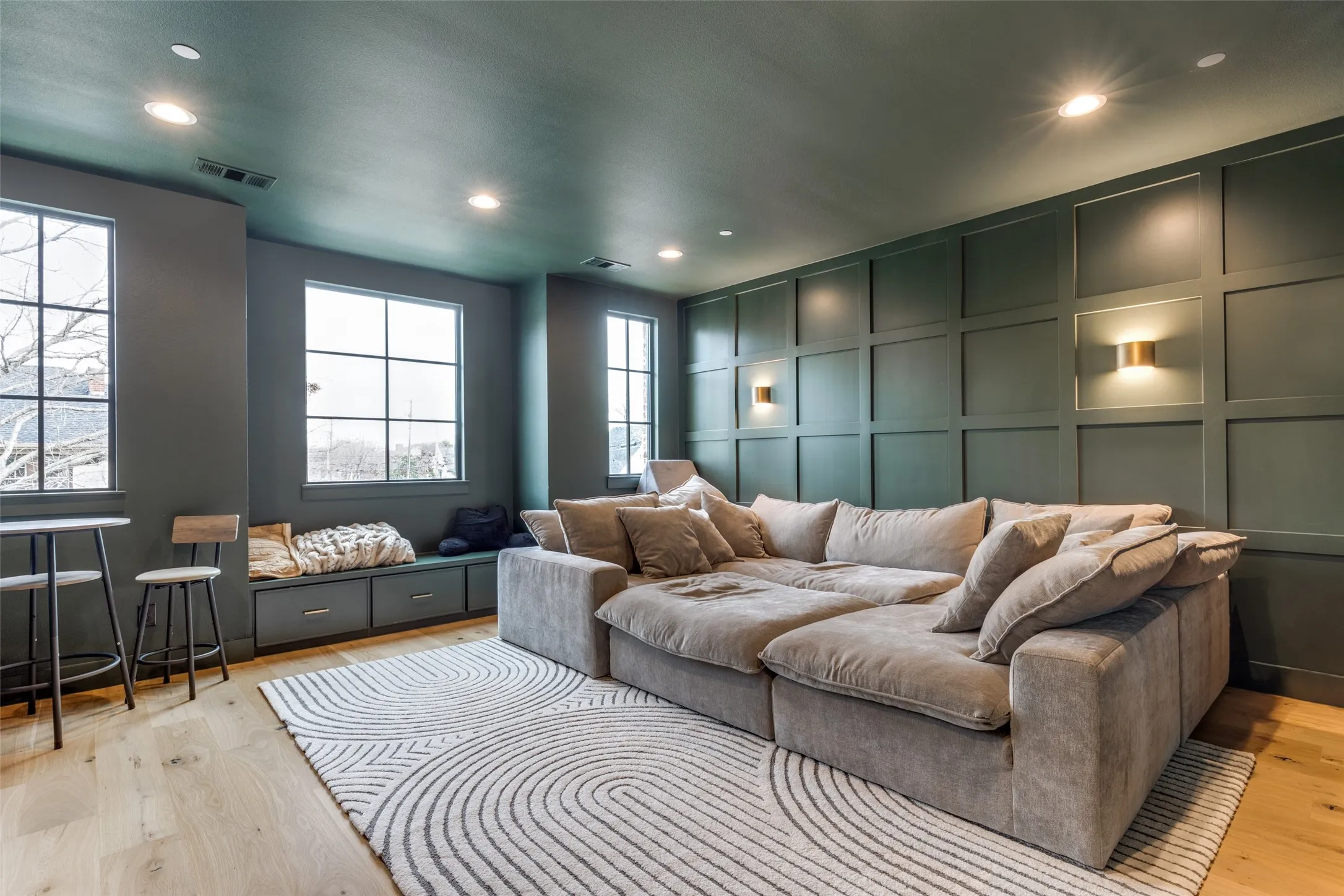 Single Family Residence For Rent in Dallas County , 5441 Sewanee Avenue, Highland Park, Texas 75205, 4 Bedroom, 5 Bathroom, 2 Garage spaces, 5,003 Sqft, built in 2024, mls#21408316, Real Estate Agent in Highland Park, Homes For Rent in Dallas county, Homes For Rent in Highland Park, Realtor in Highland Park Texas, Real Estate Brokerage Independent Realty Texas, Luminita Cordes Realtor