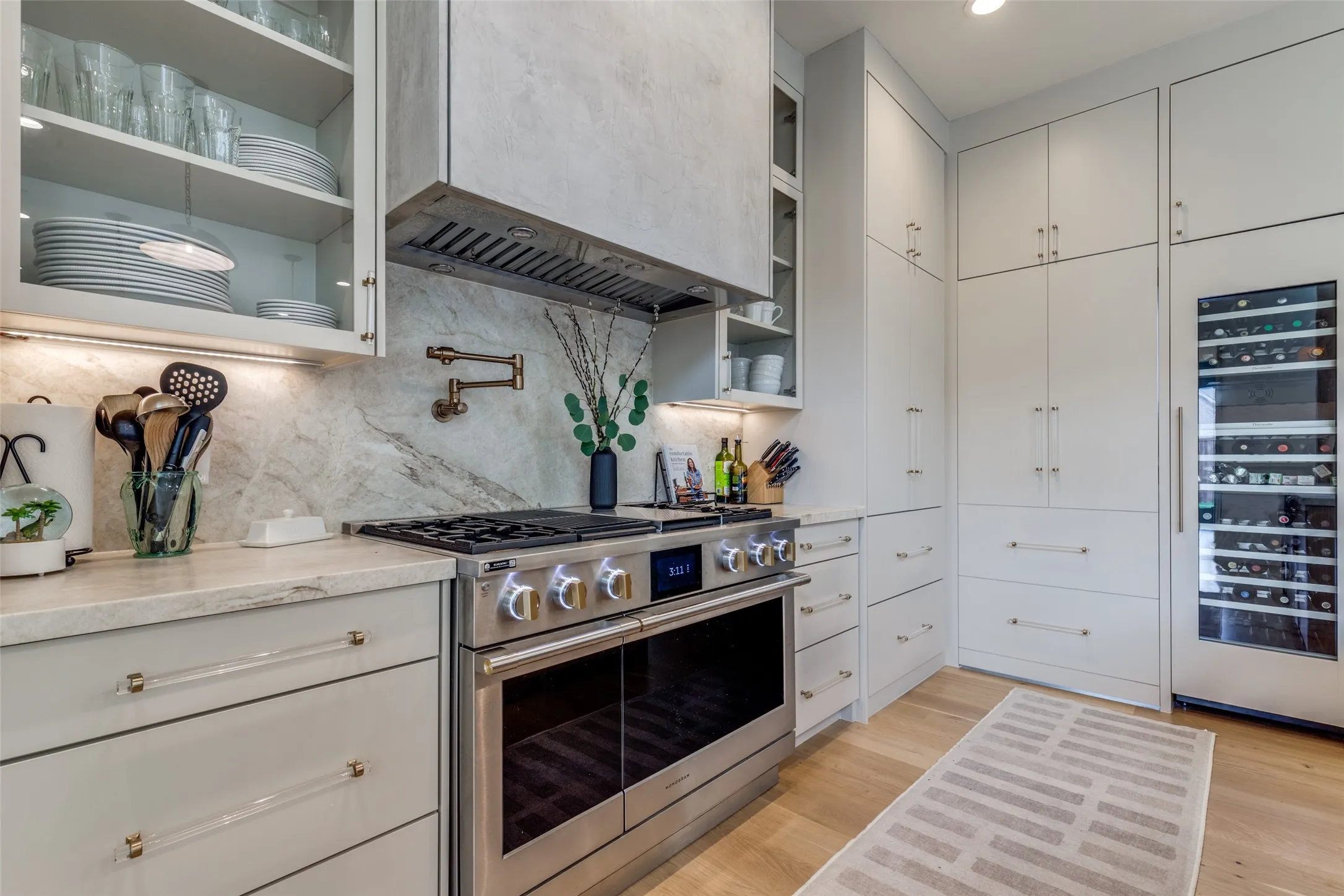 Single Family Residence For Rent in Dallas County , 5441 Sewanee Avenue, Highland Park, Texas 75205, 4 Bedroom, 5 Bathroom, 2 Garage spaces, 5,003 Sqft, built in 2024, mls#21408316, Real Estate Agent in Highland Park, Homes For Rent in Dallas county, Homes For Rent in Highland Park, Realtor in Highland Park Texas, Real Estate Brokerage Independent Realty Texas, Luminita Cordes Realtor