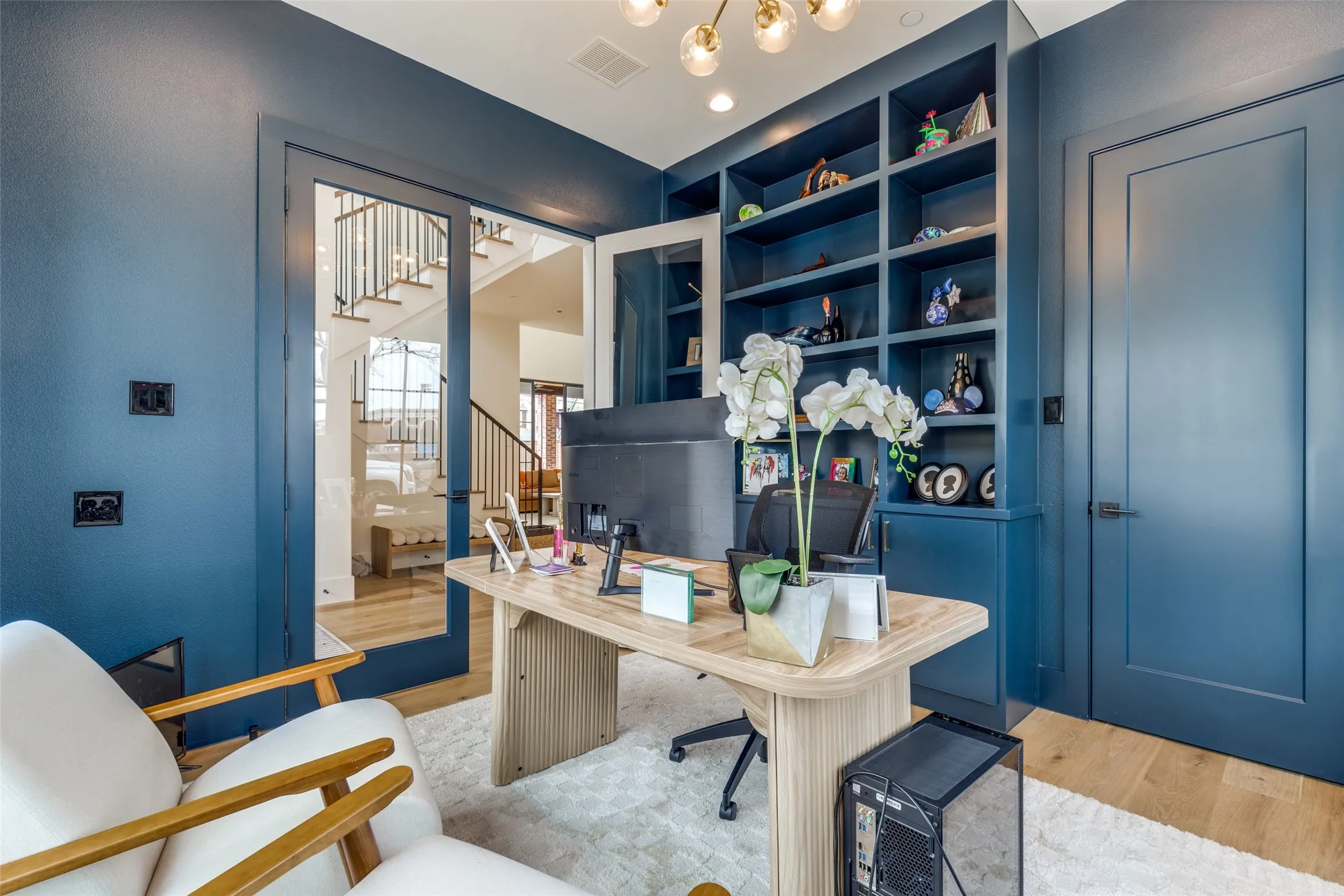 Single Family Residence For Rent in Dallas County , 5441 Sewanee Avenue, Highland Park, Texas 75205, 4 Bedroom, 5 Bathroom, 2 Garage spaces, 5,003 Sqft, built in 2024, mls#21408316, Real Estate Agent in Highland Park, Homes For Rent in Dallas county, Homes For Rent in Highland Park, Realtor in Highland Park Texas, Real Estate Brokerage Independent Realty Texas, Luminita Cordes Realtor