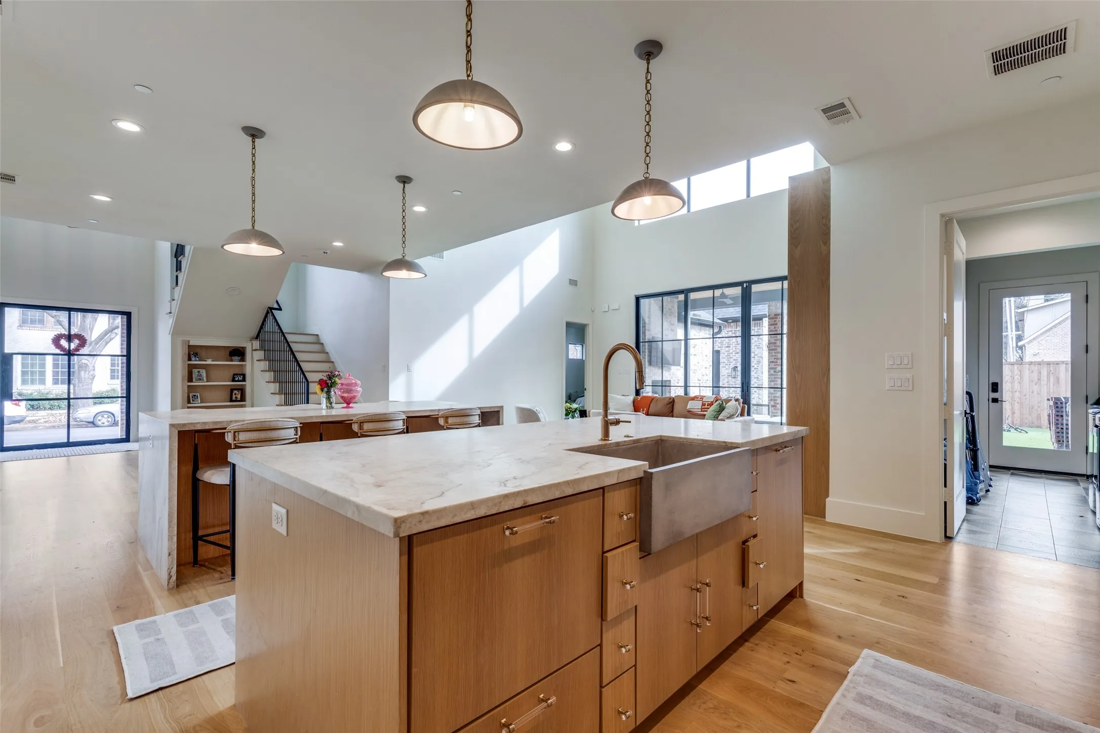 Single Family Residence For Rent in Dallas County , 5441 Sewanee Avenue, Highland Park, Texas 75205, 4 Bedroom, 5 Bathroom, 2 Garage spaces, 5,003 Sqft, built in 2024, mls#21408316, Real Estate Agent in Highland Park, Homes For Rent in Dallas county, Homes For Rent in Highland Park, Realtor in Highland Park Texas, Real Estate Brokerage Independent Realty Texas, Luminita Cordes Realtor