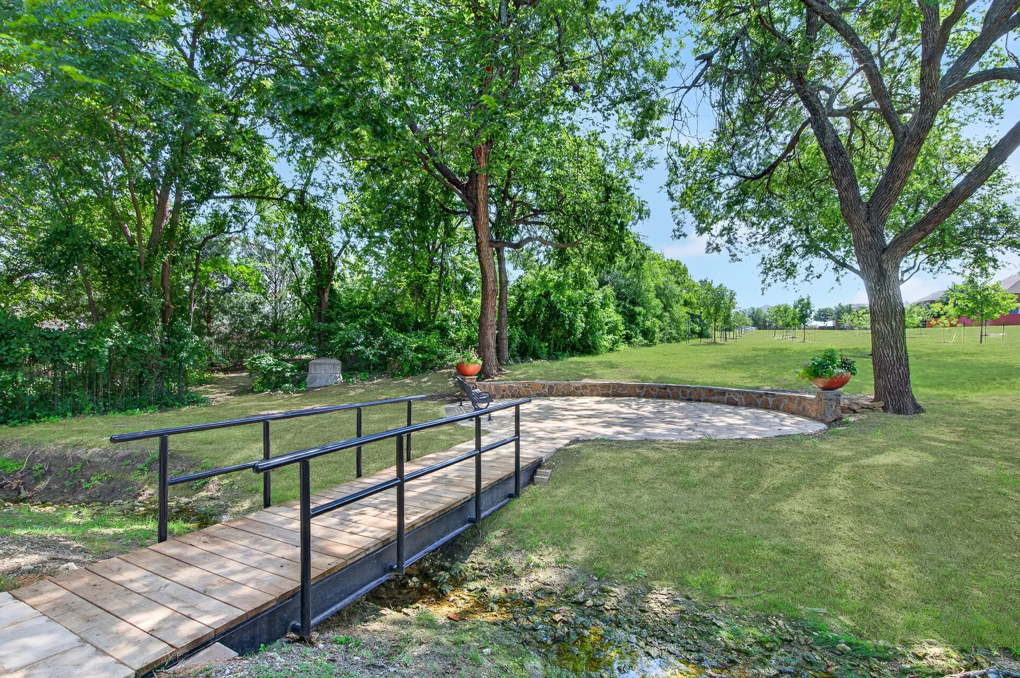 Single Family Residence For Rent in Collin County , 10906 Ascot Drive, Frisco, Texas 75033, 5 Bedroom, 3 Bathroom, 2 Garage spaces, 3,147 Sqft, built in 2006, mls#21408320, Real Estate Agent in Frisco, Homes For Rent in Collin county, Homes For Rent in Frisco, Realtor in Frisco Texas, Real Estate Brokerage Independent Realty Texas, Luminita Cordes Realtor