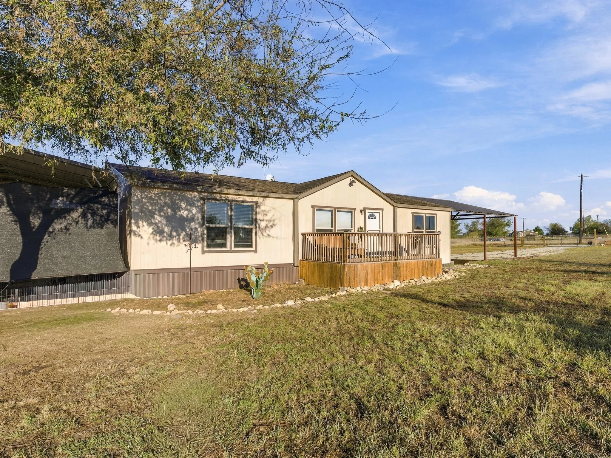 Single Family Residence For Sale in Wise County , 114 Sondra Lin Boulevard, Decatur, Texas 76234, 3 Bedroom, 2 Bathroom, Garage spaces, 1,488 Sqft, built in 2019, mls#21408254, Real Estate Agent in Decatur, Homes For Sale in Wise county, Homes For Sale in Decatur, Realtor in Decatur Texas, Real Estate Brokerage Independent Realty Texas, Luminita Cordes Realtor