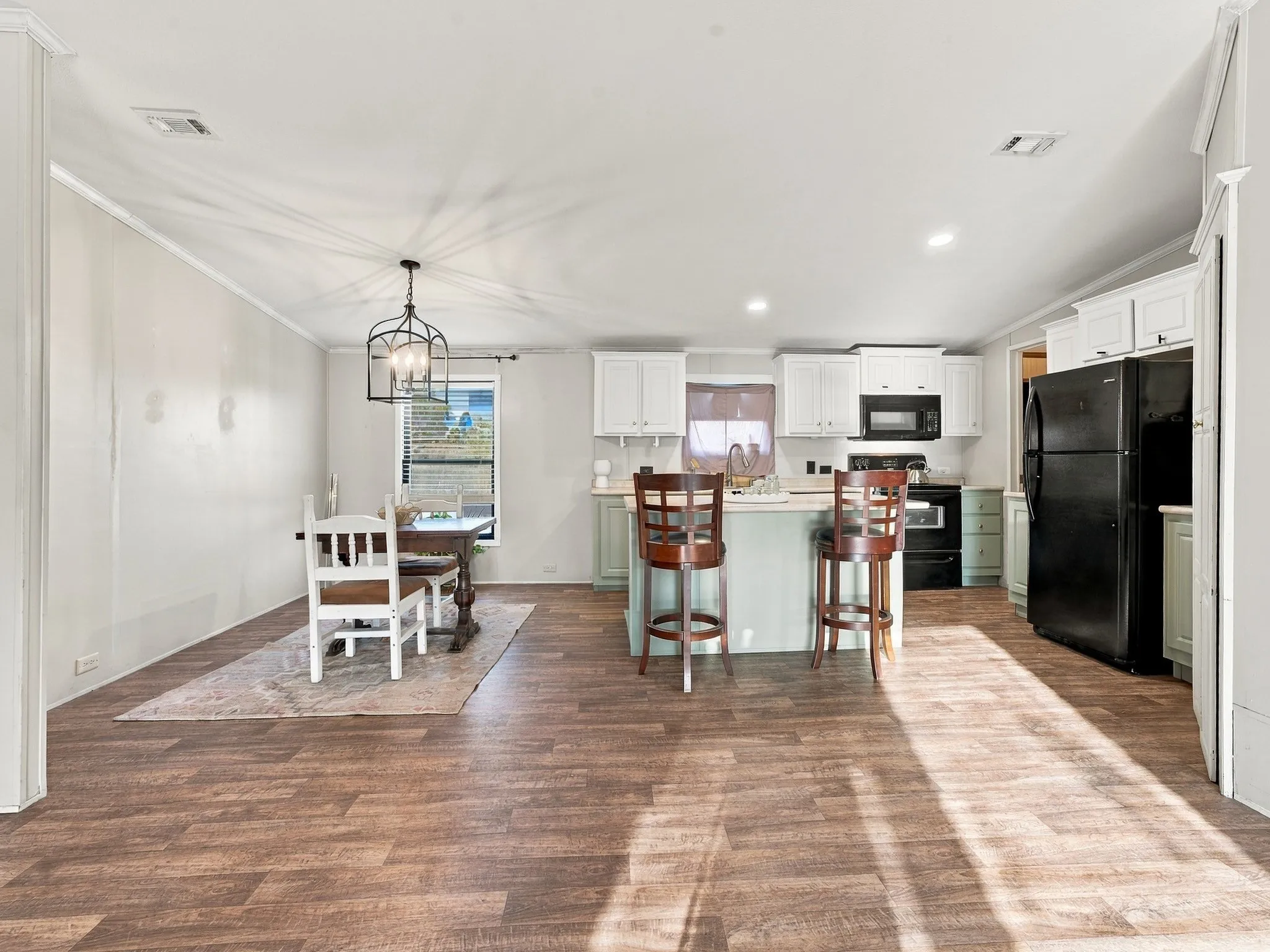 Single Family Residence For Sale in Wise County , 114 Sondra Lin Boulevard, Decatur, Texas 76234, 3 Bedroom, 2 Bathroom, Garage spaces, 1,488 Sqft, built in 2019, mls#21408254, Real Estate Agent in Decatur, Homes For Sale in Wise county, Homes For Sale in Decatur, Realtor in Decatur Texas, Real Estate Brokerage Independent Realty Texas, Luminita Cordes Realtor