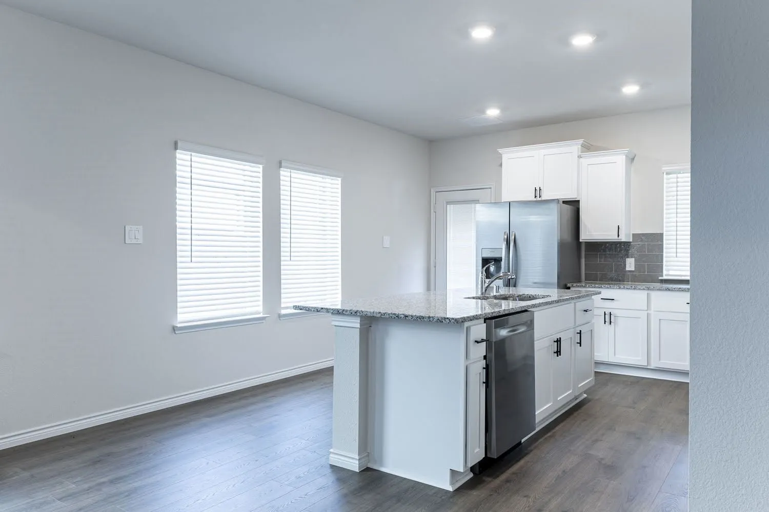 Single Family Residence For Rent in Collin County , 1305 Silent Peak Drive, Princeton, Texas 75407, 4 Bedroom, 4 Bathroom, 2 Garage spaces, 3,250 Sqft, built in 2026, mls#21408321, Real Estate Agent in Princeton, Homes For Rent in Collin county, Homes For Rent in Princeton, Realtor in Princeton Texas, Real Estate Brokerage Independent Realty Texas, Luminita Cordes Realtor