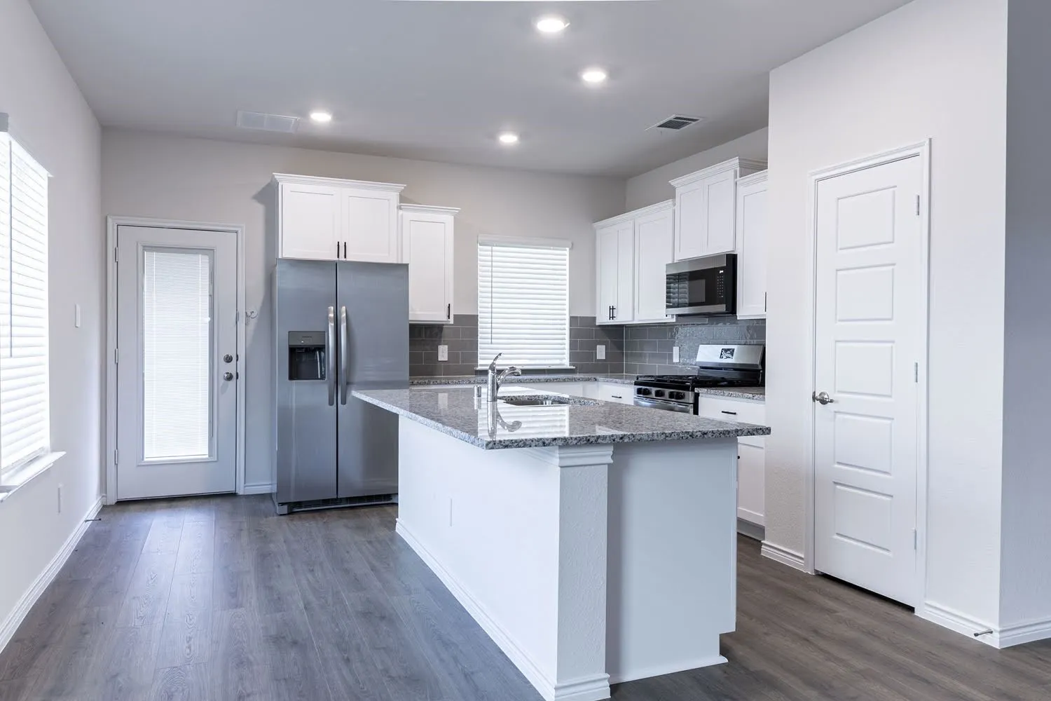 Single Family Residence For Rent in Collin County , 1305 Silent Peak Drive, Princeton, Texas 75407, 4 Bedroom, 4 Bathroom, 2 Garage spaces, 3,250 Sqft, built in 2026, mls#21408321, Real Estate Agent in Princeton, Homes For Rent in Collin county, Homes For Rent in Princeton, Realtor in Princeton Texas, Real Estate Brokerage Independent Realty Texas, Luminita Cordes Realtor