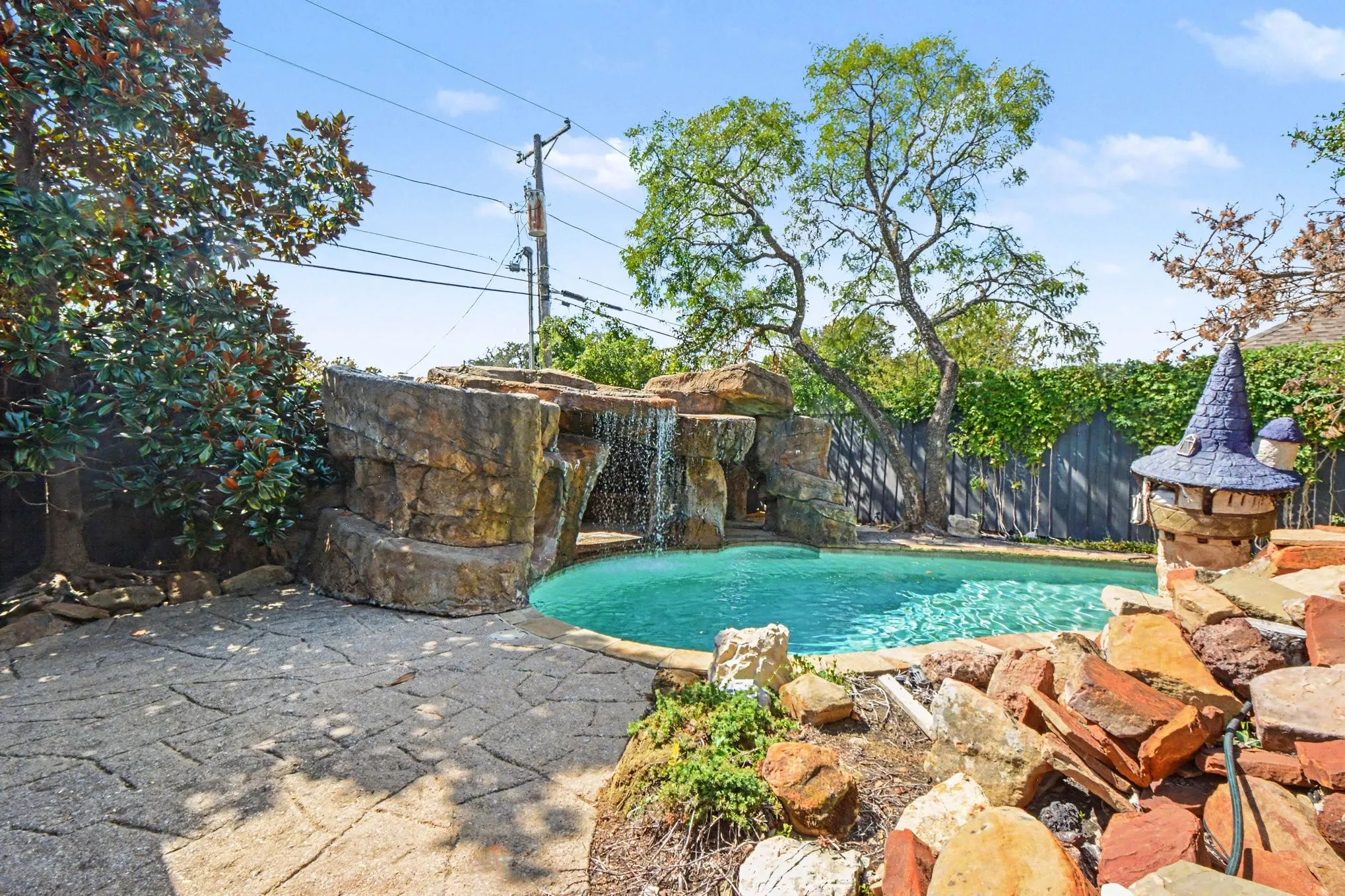 Single Family Residence For Sale