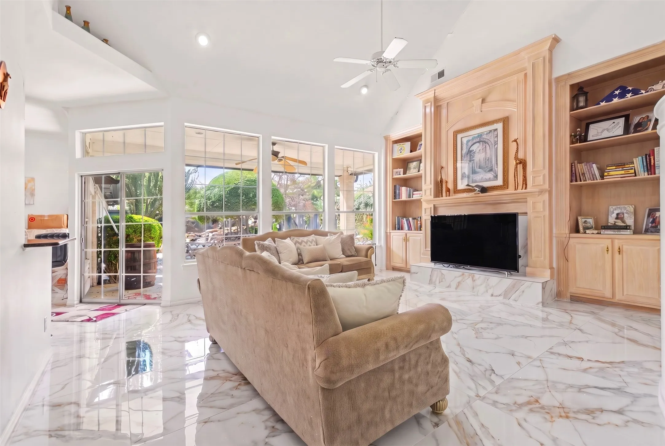 Single Family Residence For Sale in Collin County , 18824 Fortson Avenue, Dallas, Texas 75252, 4 Bedroom, 3 Bathroom, 2 Garage spaces, 2,730 Sqft, built in 1991, mls#21400869, Real Estate Agent in Dallas, Homes For Sale in Collin county, Homes For Sale in Dallas, Realtor in Dallas Texas, Real Estate Brokerage Independent Realty Texas, Luminita Cordes Realtor