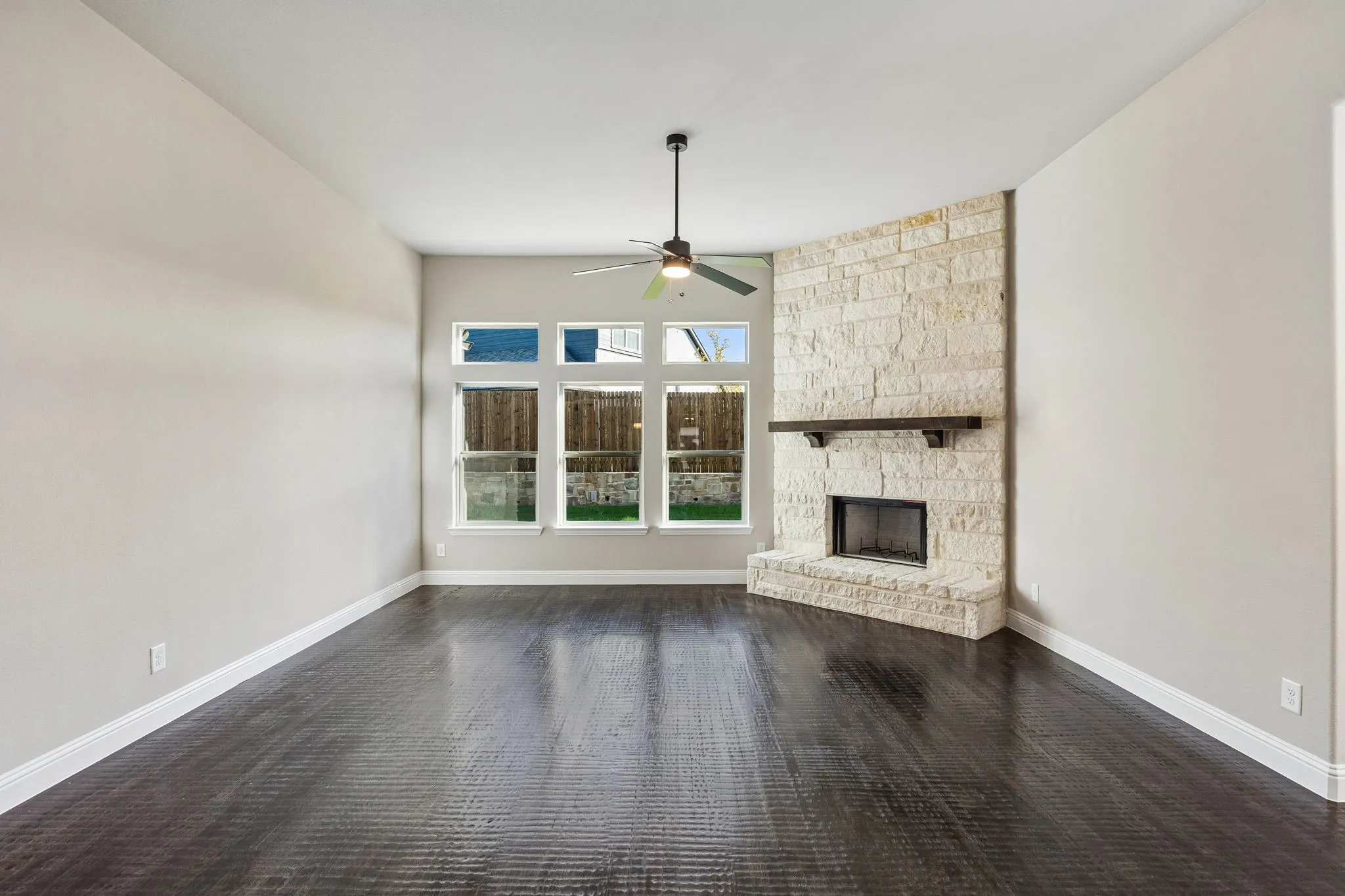 Single Family Residence For Sale in Collin County , 410 Bailey Drive, Josephine, Texas 75173, 5 Bedroom, 4 Bathroom, 2 Garage spaces, 3,628 Sqft, built in 2026, mls#21407487, Real Estate Agent in Josephine, Homes For Sale in Collin county, Homes For Sale in Josephine, Realtor in Josephine Texas, Real Estate Brokerage Independent Realty Texas, Luminita Cordes Realtor
