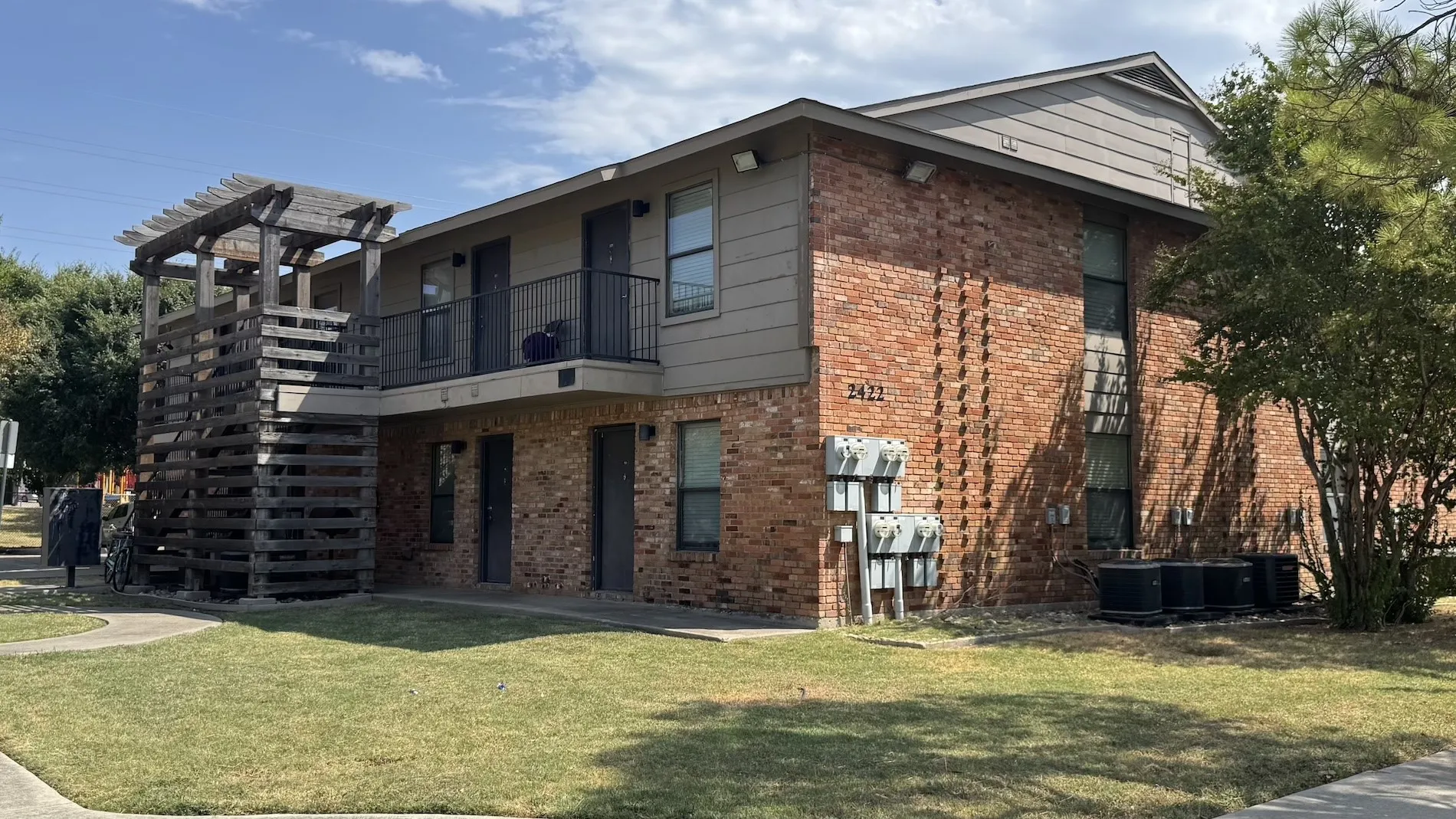 Apartment For Sale in Denton County , 2422-2428 Charlotte Street, Denton, Texas 76201, 32 Bedroom, 30 Bathroom, Garage spaces, 0 Sqft, built in 1964, mls#21408209, Real Estate Agent in Denton, Homes For Sale in Denton county, Homes For Sale in Denton, Realtor in Denton Texas, Real Estate Brokerage Independent Realty Texas, Luminita Cordes Realtor
