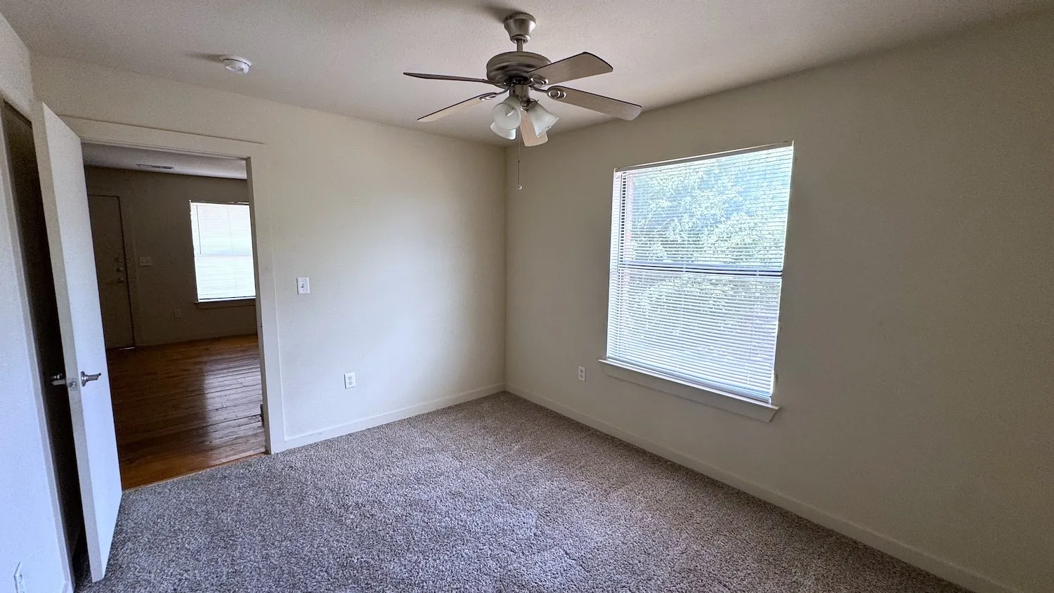 Apartment For Sale in Denton County , 2422-2428 Charlotte Street, Denton, Texas 76201, 32 Bedroom, 30 Bathroom, Garage spaces, 0 Sqft, built in 1964, mls#21408209, Real Estate Agent in Denton, Homes For Sale in Denton county, Homes For Sale in Denton, Realtor in Denton Texas, Real Estate Brokerage Independent Realty Texas, Luminita Cordes Realtor