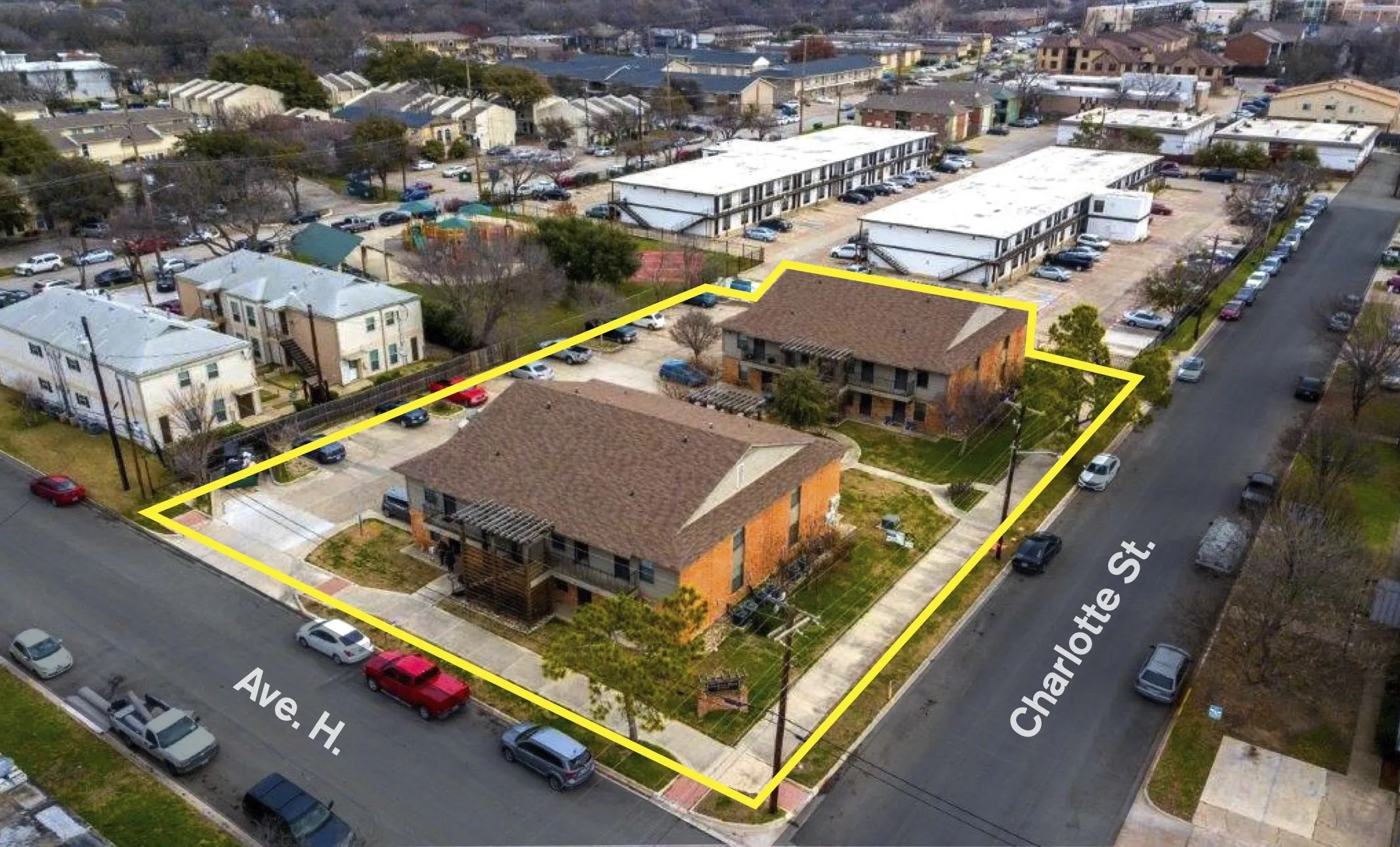 Apartment For Sale in Denton County , 2422-2428 Charlotte Street, Denton, Texas 76201, 32 Bedroom, 30 Bathroom, Garage spaces, 0 Sqft, built in 1964, mls#21408209, Real Estate Agent in Denton, Homes For Sale in Denton county, Homes For Sale in Denton, Realtor in Denton Texas, Real Estate Brokerage Independent Realty Texas, Luminita Cordes Realtor