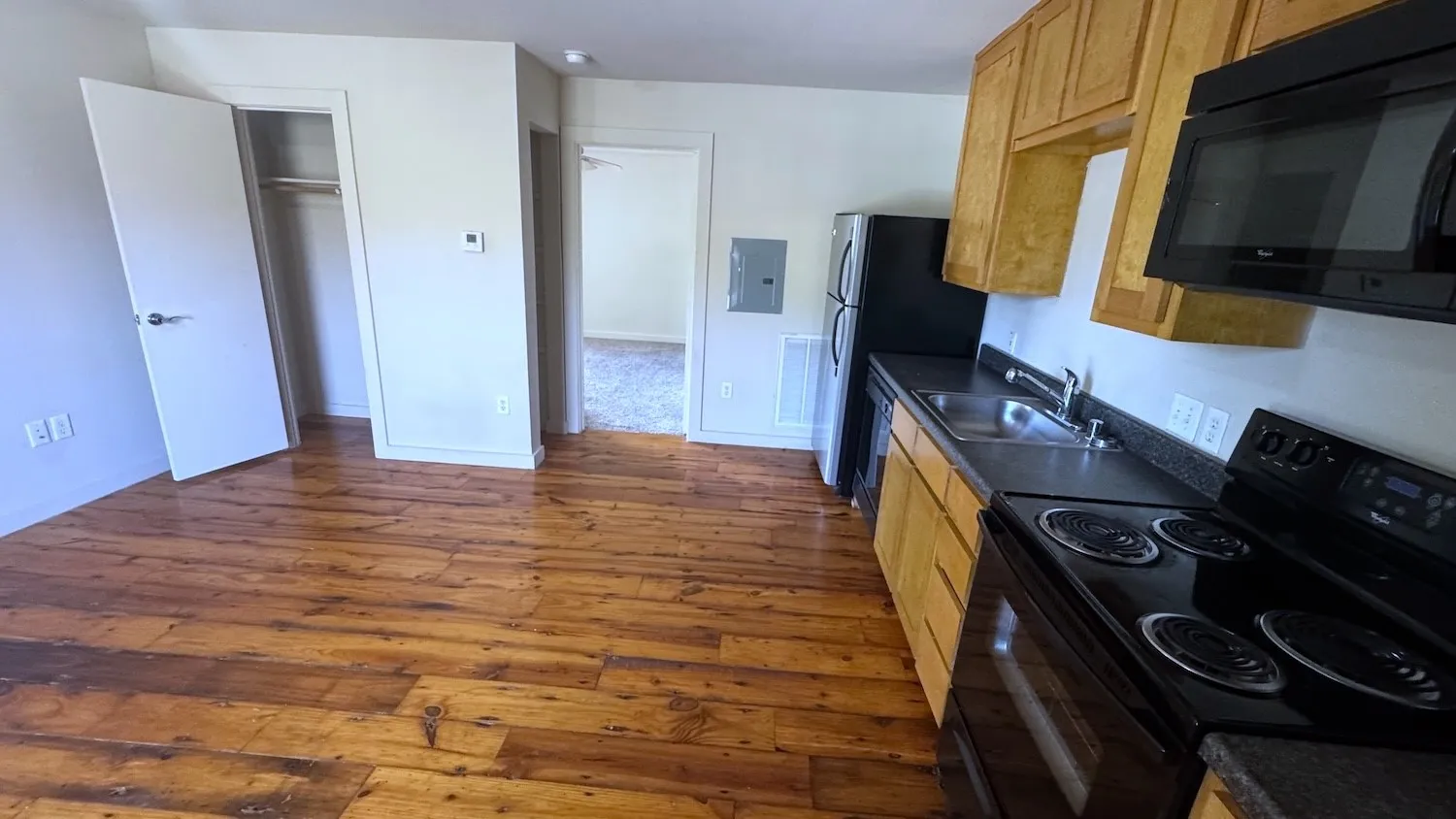 Apartment For Sale in Denton County , 2422-2428 Charlotte Street, Denton, Texas 76201, 32 Bedroom, 30 Bathroom, Garage spaces, 0 Sqft, built in 1964, mls#21408209, Real Estate Agent in Denton, Homes For Sale in Denton county, Homes For Sale in Denton, Realtor in Denton Texas, Real Estate Brokerage Independent Realty Texas, Luminita Cordes Realtor