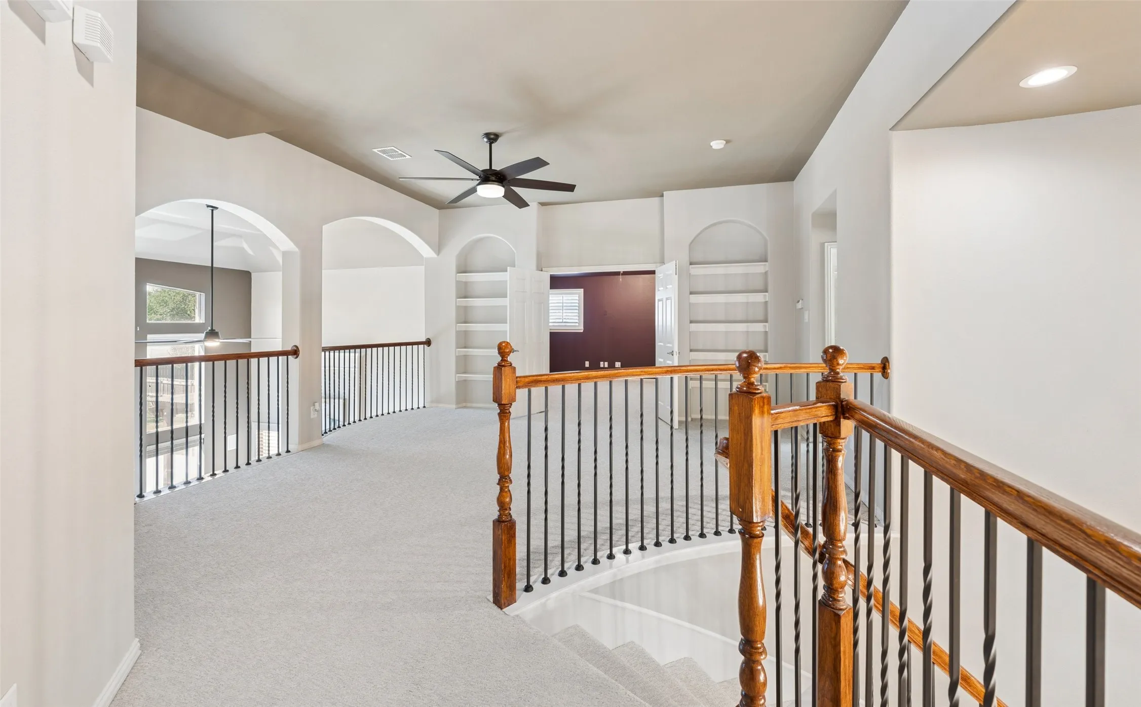 Single Family Residence For Sale in Tarrant County , 3409 Balboa Court, Grapevine, Texas 76092, 4 Bedroom, 4 Bathroom, 3 Garage spaces, 3,618 Sqft, built in 2005, mls#21399818, Real Estate Agent in Grapevine, Homes For Sale in Tarrant county, Homes For Sale in Grapevine, Realtor in Grapevine Texas, Real Estate Brokerage Independent Realty Texas, Luminita Cordes Realtor