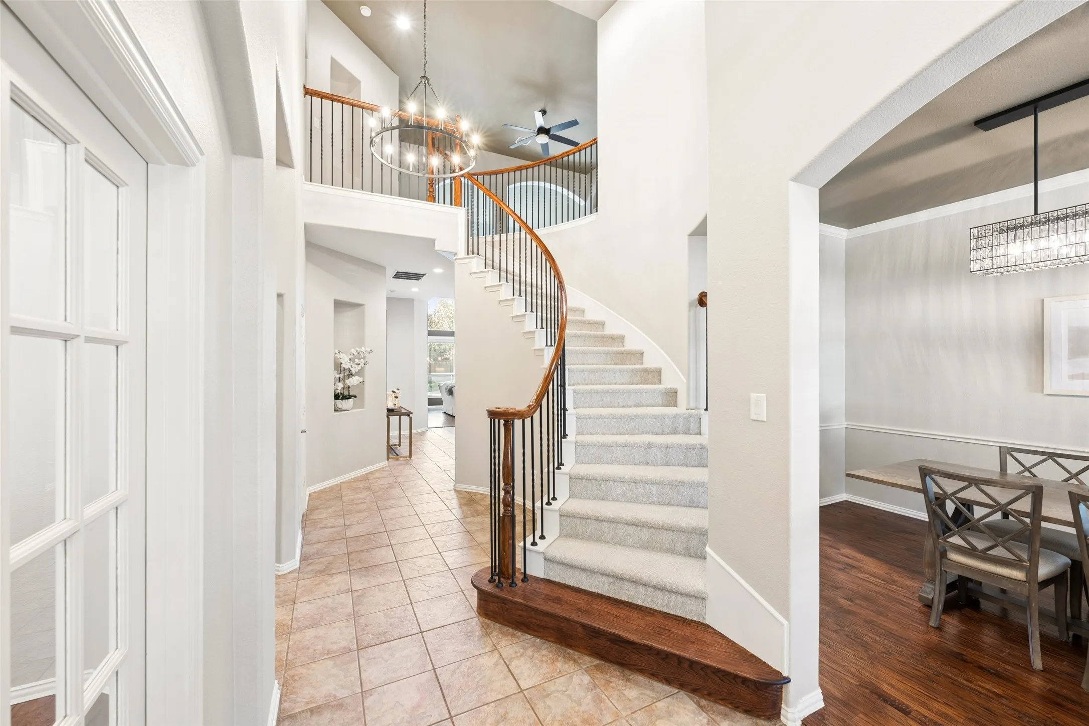 Single Family Residence For Sale in Tarrant County , 3409 Balboa Court, Grapevine, Texas 76092, 4 Bedroom, 4 Bathroom, 3 Garage spaces, 3,618 Sqft, built in 2005, mls#21399818, Real Estate Agent in Grapevine, Homes For Sale in Tarrant county, Homes For Sale in Grapevine, Realtor in Grapevine Texas, Real Estate Brokerage Independent Realty Texas, Luminita Cordes Realtor