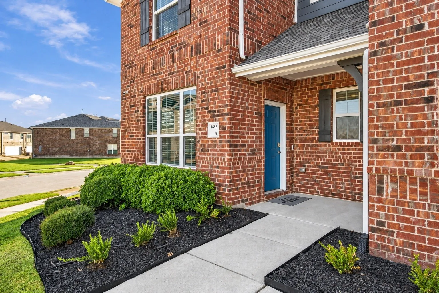 Single Family Residence For Sale in Kaufman County , 1895 Indigo Lane, Forney, Texas 75126, 3 Bedroom, 3 Bathroom, 2 Garage spaces, 1,762 Sqft, built in 2020, mls#21403216, Real Estate Agent in Forney, Homes For Sale in Kaufman county, Homes For Sale in Forney, Realtor in Forney Texas, Real Estate Brokerage Independent Realty Texas, Luminita Cordes Realtor