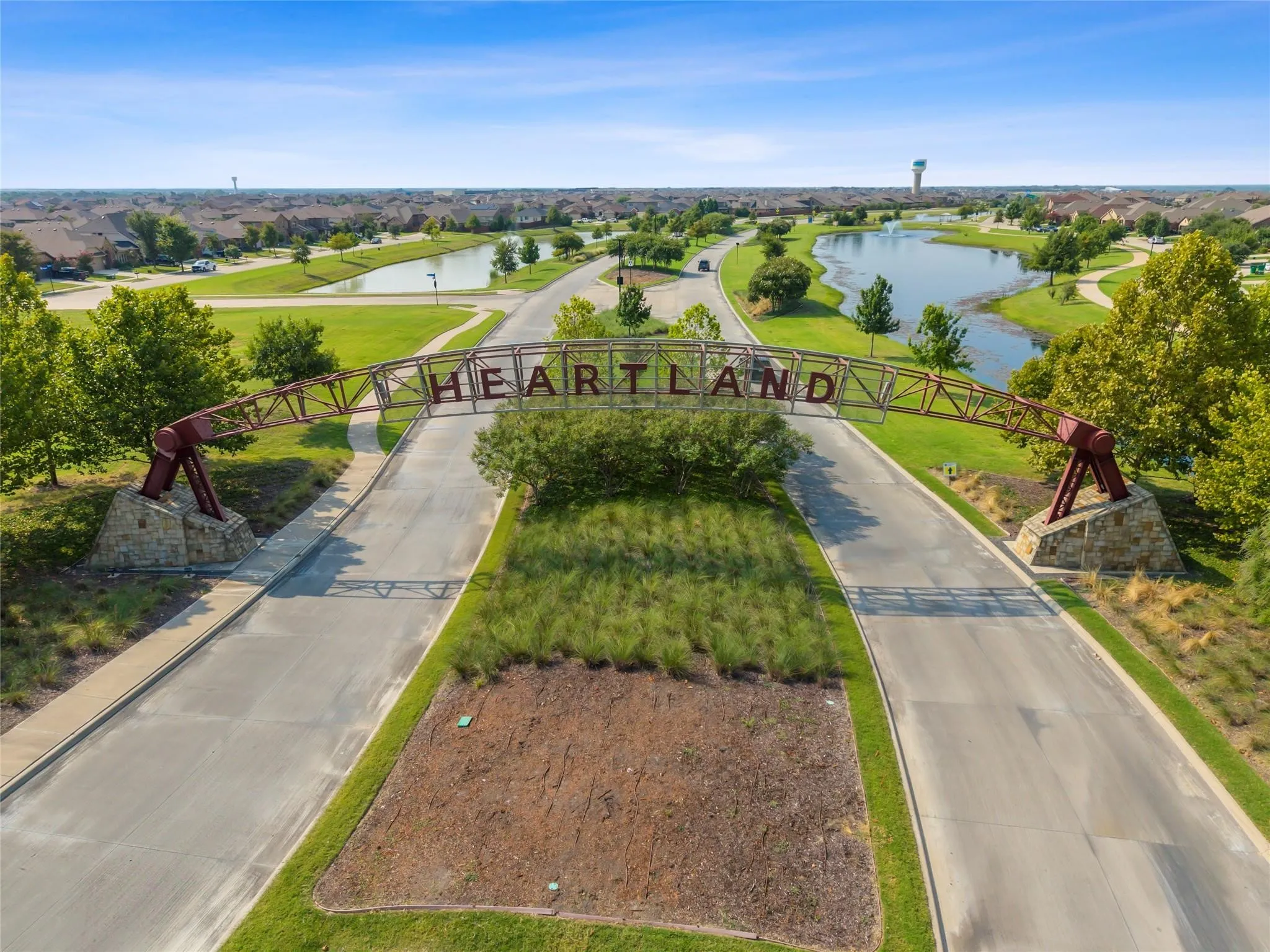 Single Family Residence For Sale in Kaufman County , 1895 Indigo Lane, Forney, Texas 75126, 3 Bedroom, 3 Bathroom, 2 Garage spaces, 1,762 Sqft, built in 2020, mls#21403216, Real Estate Agent in Forney, Homes For Sale in Kaufman county, Homes For Sale in Forney, Realtor in Forney Texas, Real Estate Brokerage Independent Realty Texas, Luminita Cordes Realtor
