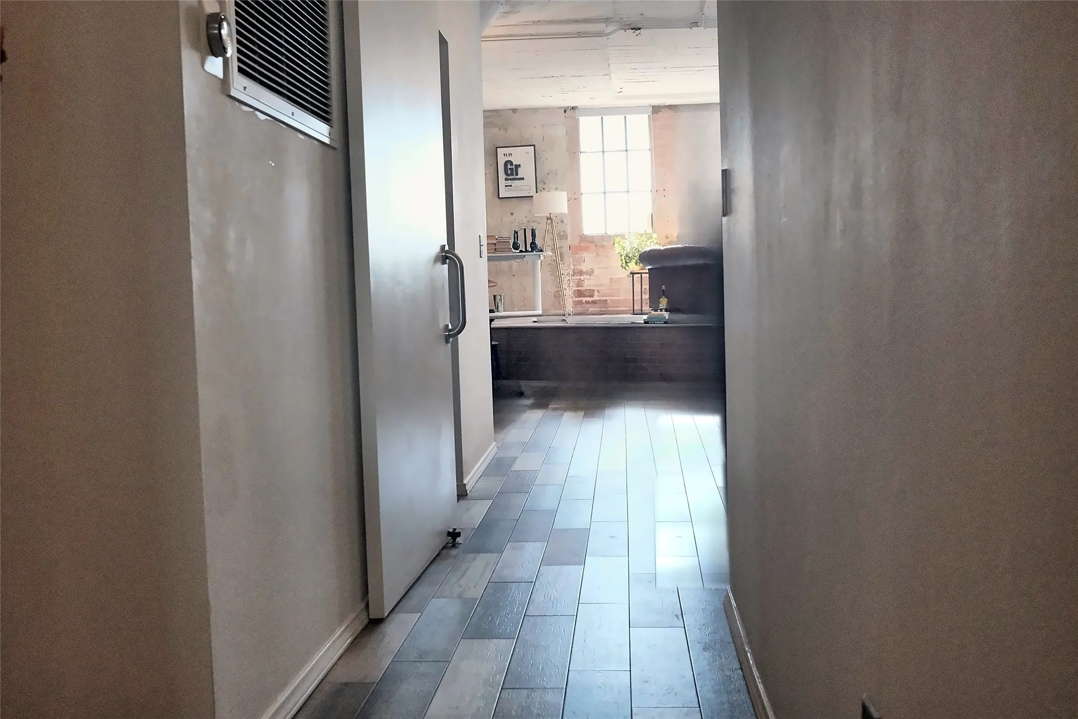 Condominium For Rent in Dallas County , 1122 Jackson Street 1012, Dallas, Texas 75202, 1 Bedroom, 1 Bathroom, 1 Garage spaces, 1,053 Sqft, built in 1925, mls#21408318, Real Estate Agent in Dallas, Homes For Rent in Dallas county, Homes For Rent in Dallas, Realtor in Dallas Texas, Real Estate Brokerage Independent Realty Texas, Luminita Cordes Realtor