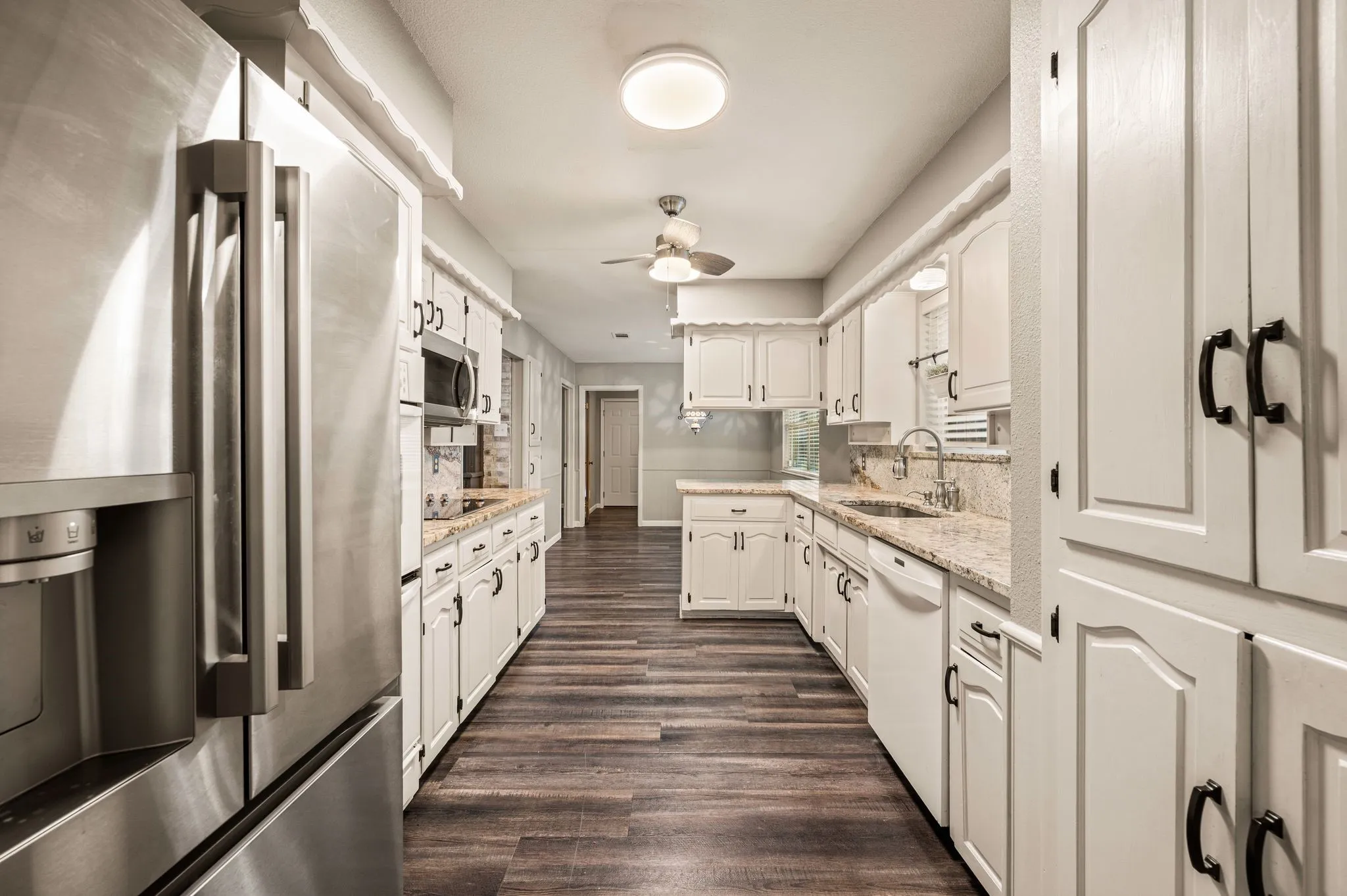 Single Family Residence For Sale in Tarrant County , 1608 Delta Drive, Arlington, Texas 76012, 4 Bedroom, 3 Bathroom, 3 Garage spaces, 2,687 Sqft, built in 1971, mls#21364427, Real Estate Agent in Arlington, Homes For Sale in Tarrant county, Homes For Sale in Arlington, Realtor in Arlington Texas, Real Estate Brokerage Independent Realty Texas, Luminita Cordes Realtor