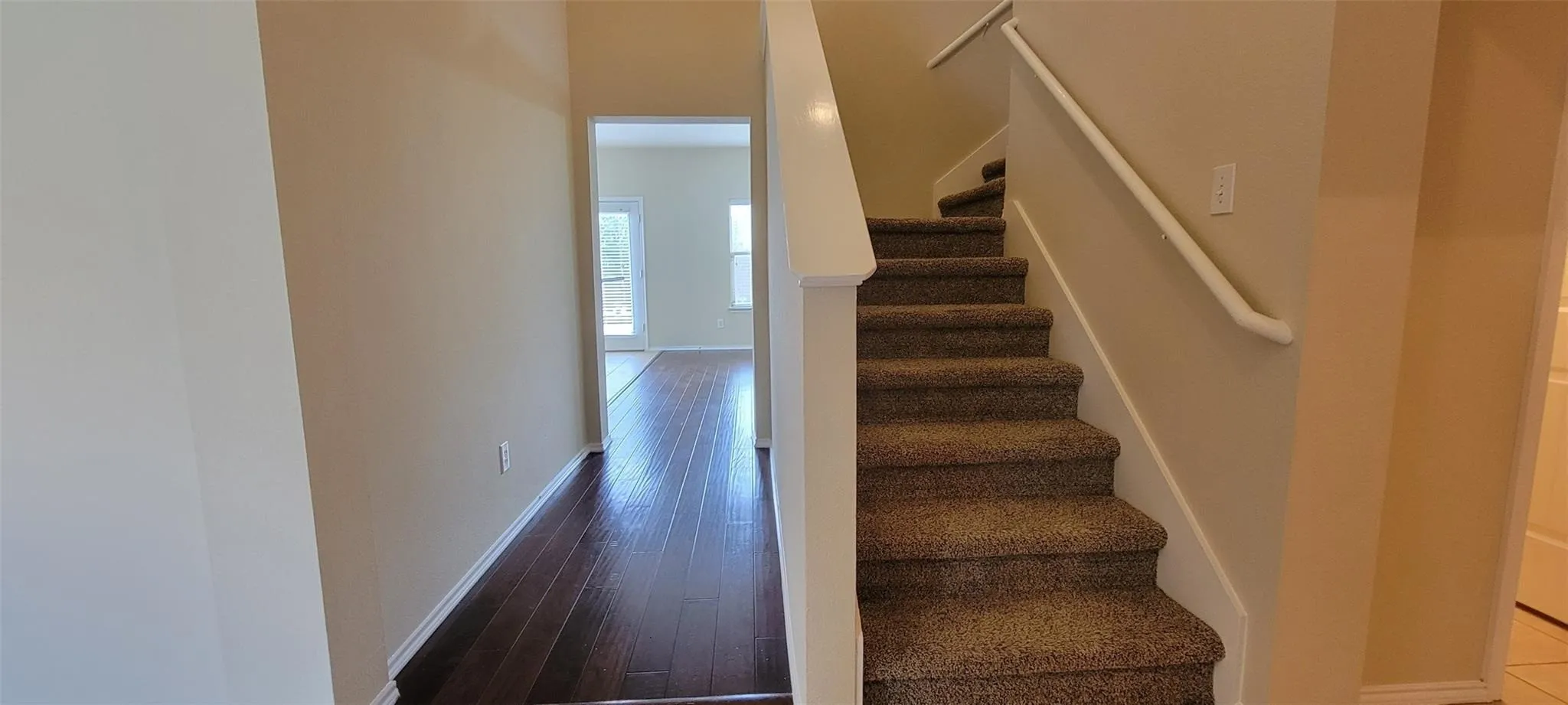 Single Family Residence For Rent in Collin County , 9509 Crooked Cat Drive, Mc Kinney, Texas 75072, 4 Bedroom, 3 Bathroom, 2 Garage spaces, 2,303 Sqft, built in 2007, mls#21408366, Real Estate Agent in Mc Kinney, Homes For Rent in Collin county, Homes For Rent in Mc Kinney, Realtor in Mc Kinney Texas, Real Estate Brokerage Independent Realty Texas, Luminita Cordes Realtor