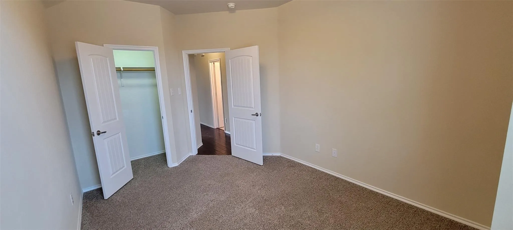 Single Family Residence For Rent in Collin County , 9509 Crooked Cat Drive, Mc Kinney, Texas 75072, 4 Bedroom, 3 Bathroom, 2 Garage spaces, 2,303 Sqft, built in 2007, mls#21408366, Real Estate Agent in Mc Kinney, Homes For Rent in Collin county, Homes For Rent in Mc Kinney, Realtor in Mc Kinney Texas, Real Estate Brokerage Independent Realty Texas, Luminita Cordes Realtor