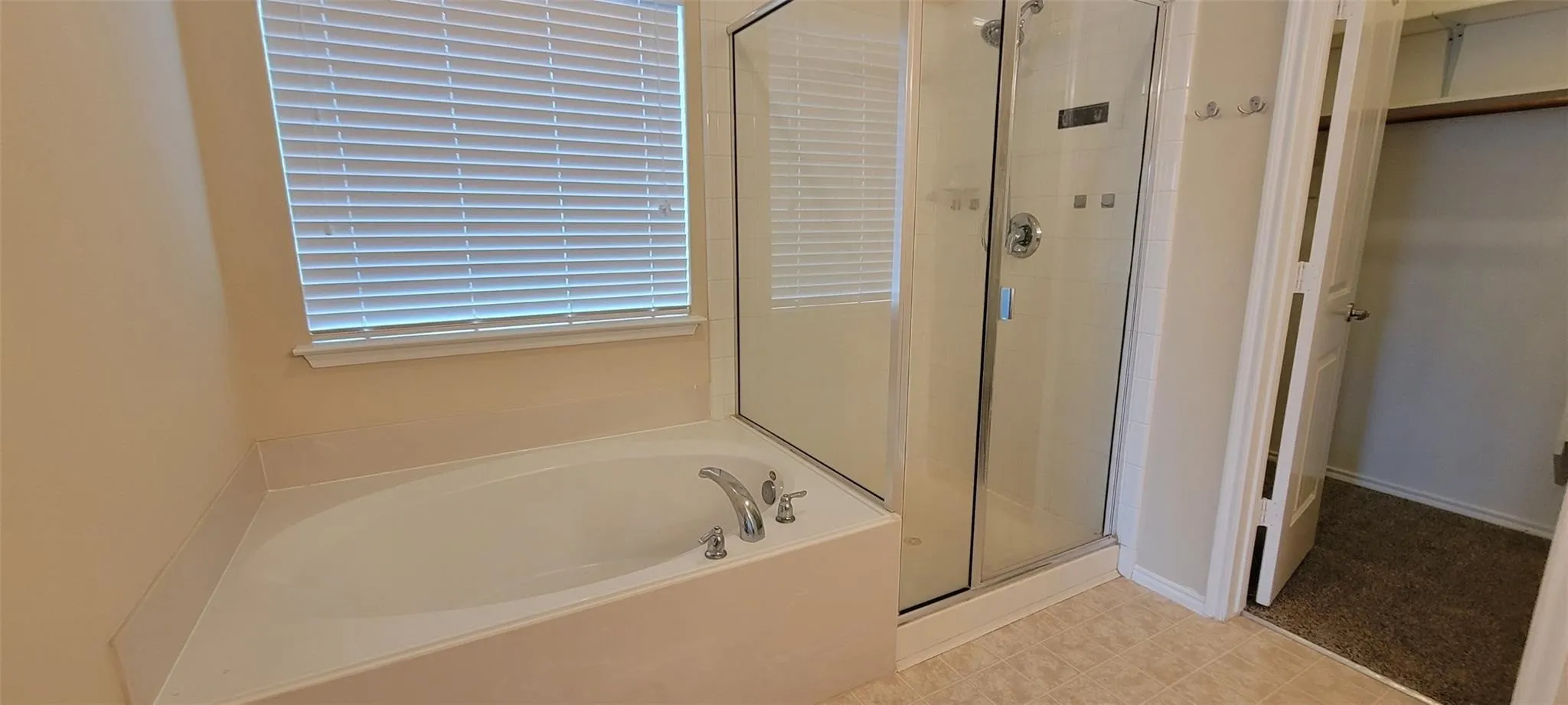 Single Family Residence For Rent in Collin County , 9509 Crooked Cat Drive, Mc Kinney, Texas 75072, 4 Bedroom, 3 Bathroom, 2 Garage spaces, 2,303 Sqft, built in 2007, mls#21408366, Real Estate Agent in Mc Kinney, Homes For Rent in Collin county, Homes For Rent in Mc Kinney, Realtor in Mc Kinney Texas, Real Estate Brokerage Independent Realty Texas, Luminita Cordes Realtor