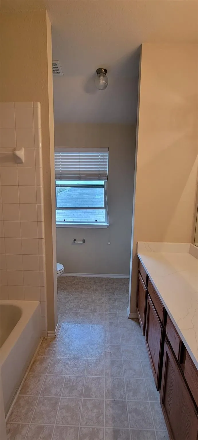 Single Family Residence For Rent in Collin County , 9509 Crooked Cat Drive, Mc Kinney, Texas 75072, 4 Bedroom, 3 Bathroom, 2 Garage spaces, 2,303 Sqft, built in 2007, mls#21408366, Real Estate Agent in Mc Kinney, Homes For Rent in Collin county, Homes For Rent in Mc Kinney, Realtor in Mc Kinney Texas, Real Estate Brokerage Independent Realty Texas, Luminita Cordes Realtor