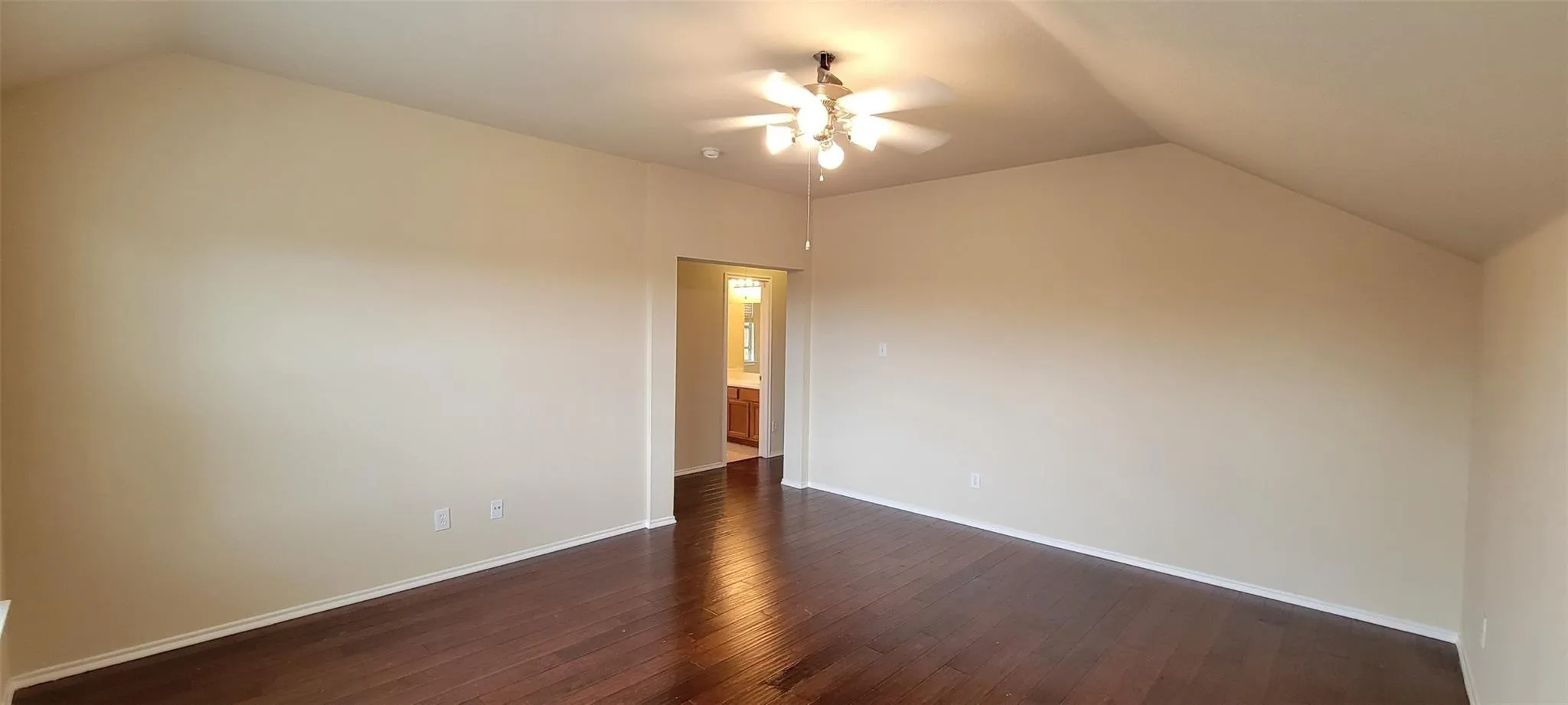 Single Family Residence For Rent in Collin County , 9509 Crooked Cat Drive, Mc Kinney, Texas 75072, 4 Bedroom, 3 Bathroom, 2 Garage spaces, 2,303 Sqft, built in 2007, mls#21408366, Real Estate Agent in Mc Kinney, Homes For Rent in Collin county, Homes For Rent in Mc Kinney, Realtor in Mc Kinney Texas, Real Estate Brokerage Independent Realty Texas, Luminita Cordes Realtor