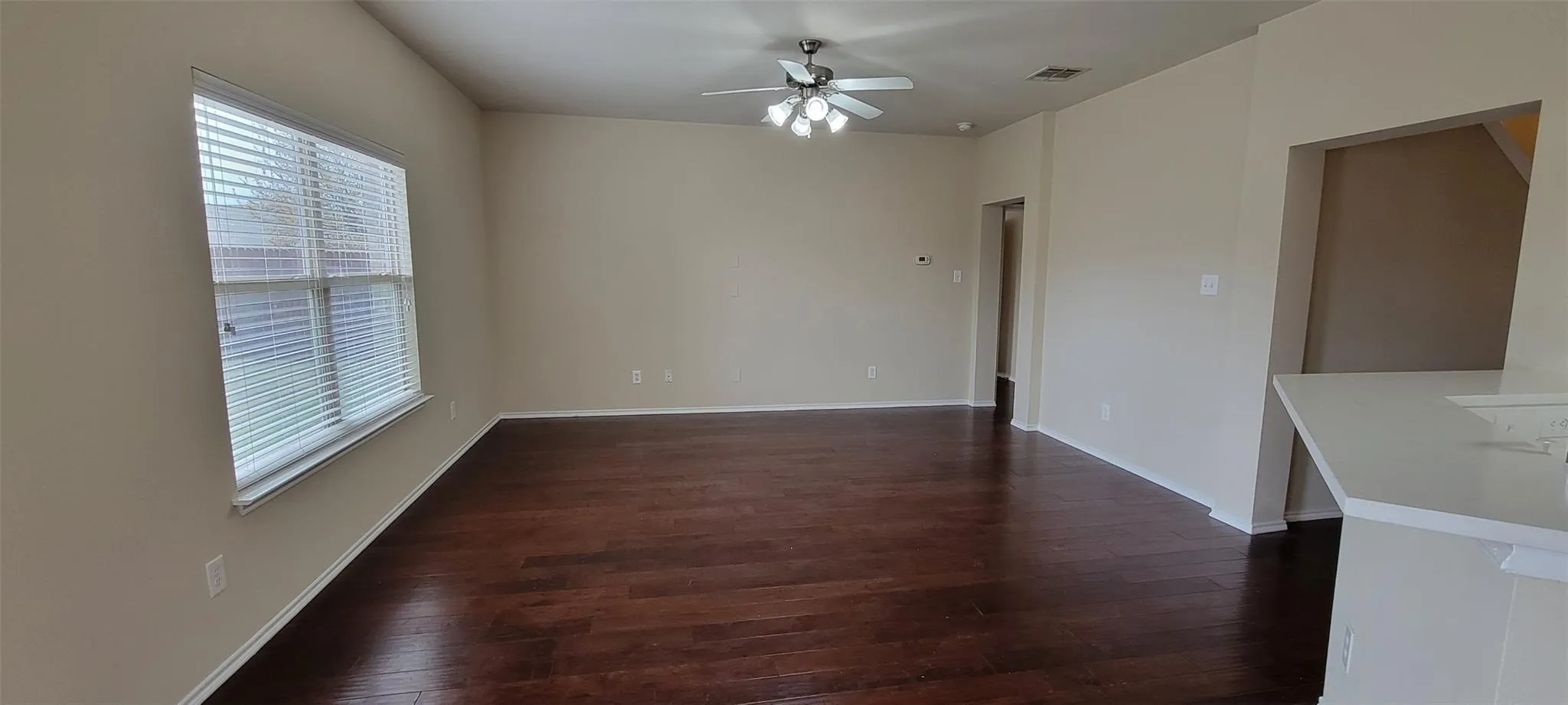 Single Family Residence For Rent in Collin County , 9509 Crooked Cat Drive, Mc Kinney, Texas 75072, 4 Bedroom, 3 Bathroom, 2 Garage spaces, 2,303 Sqft, built in 2007, mls#21408366, Real Estate Agent in Mc Kinney, Homes For Rent in Collin county, Homes For Rent in Mc Kinney, Realtor in Mc Kinney Texas, Real Estate Brokerage Independent Realty Texas, Luminita Cordes Realtor