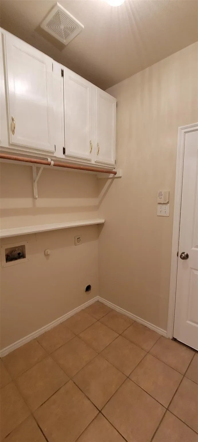 Single Family Residence For Rent in Collin County , 9509 Crooked Cat Drive, Mc Kinney, Texas 75072, 4 Bedroom, 3 Bathroom, 2 Garage spaces, 2,303 Sqft, built in 2007, mls#21408366, Real Estate Agent in Mc Kinney, Homes For Rent in Collin county, Homes For Rent in Mc Kinney, Realtor in Mc Kinney Texas, Real Estate Brokerage Independent Realty Texas, Luminita Cordes Realtor